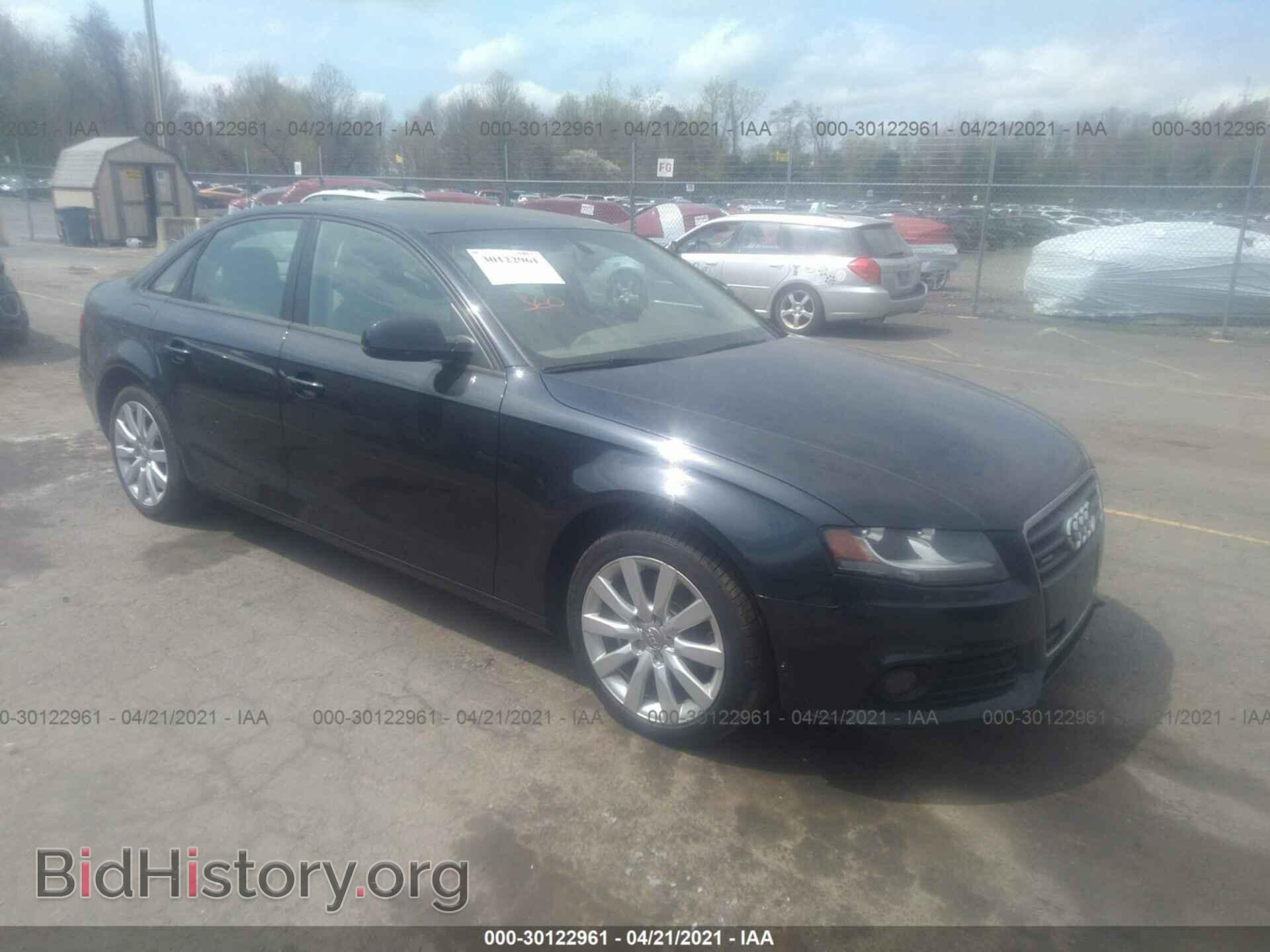 Фотография WAUBFAFL3CA114388 - AUDI A4 2012