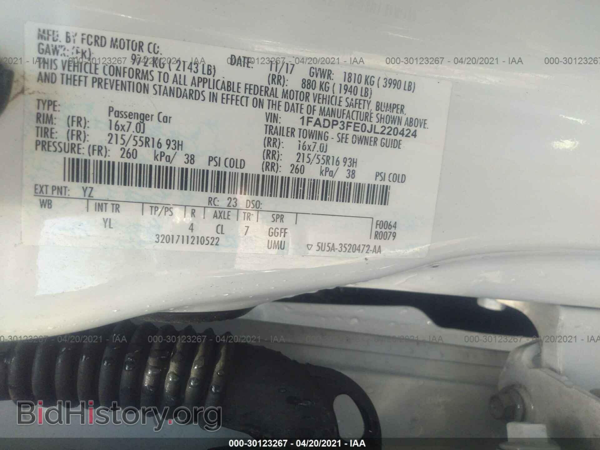 2018 FORD FOCUS - VIN: 1FADP3FE0JL220424 - Фото 9