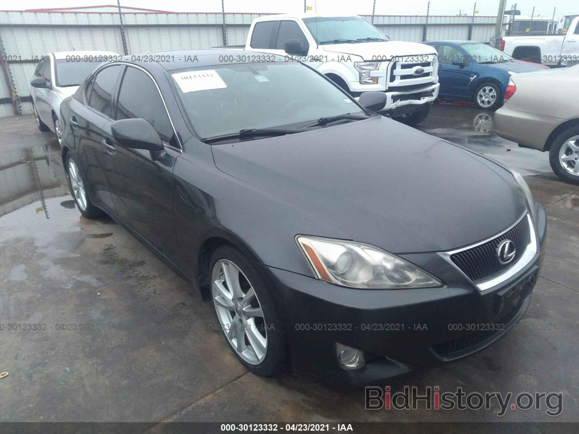 Photo JTHBE262162006190 - LEXUS IS 350 2006