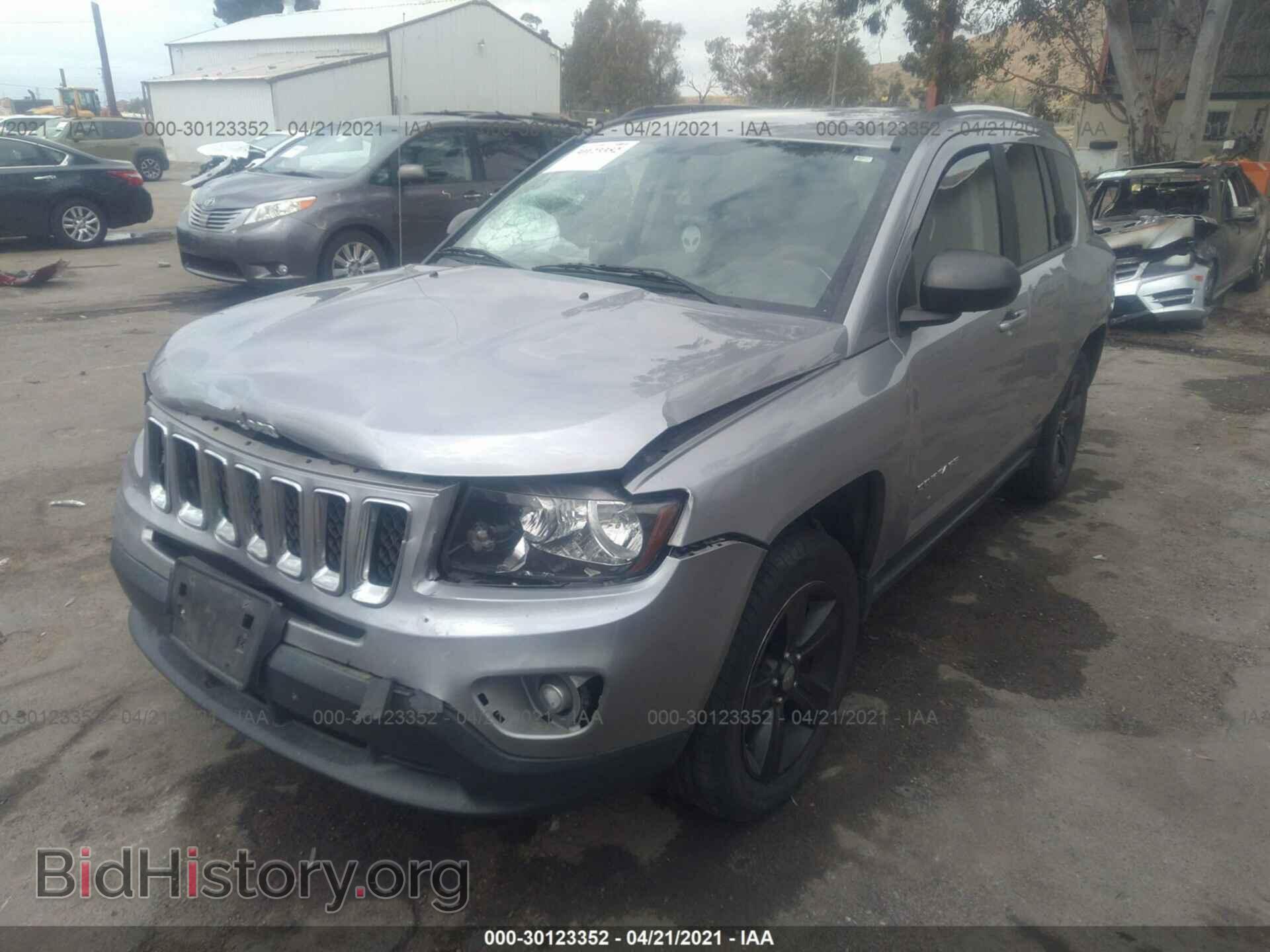 2015 JEEP COMPASS - VIN: 1C4NJDBB3FD129554 - Фото 2