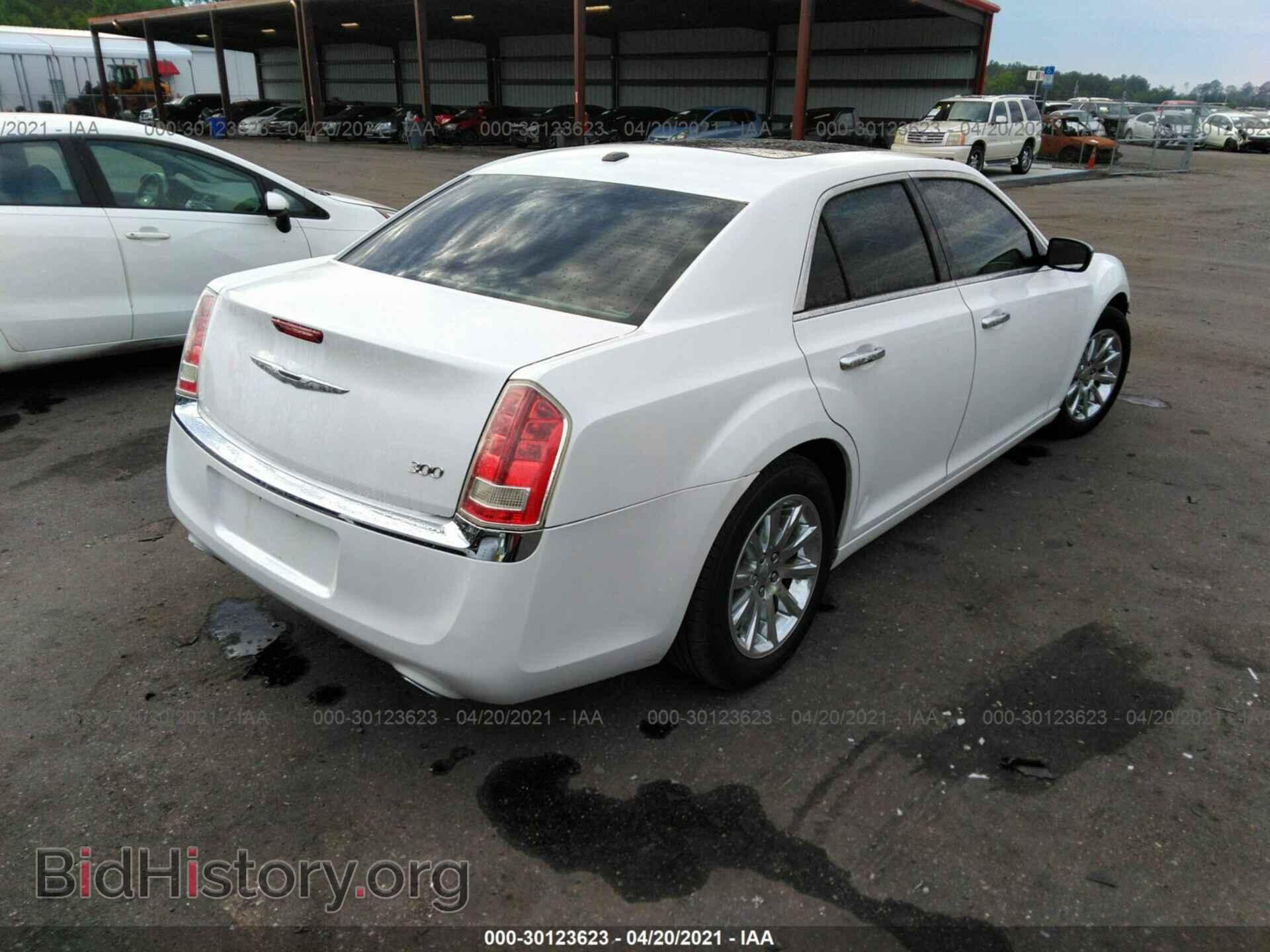 2011 CHRYSLER 300 - VIN: 2C3CA5CG7BH538164 - Фото 4