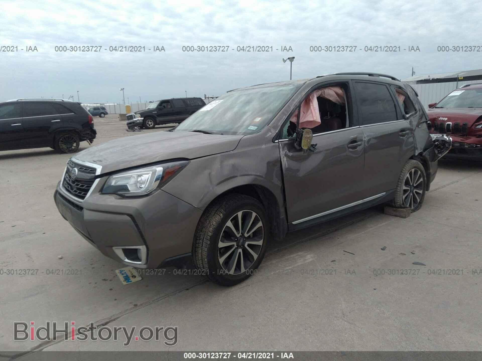 2017 SUBARU FORESTER - VIN: JF2SJGTC8HH410287 - Фото 2