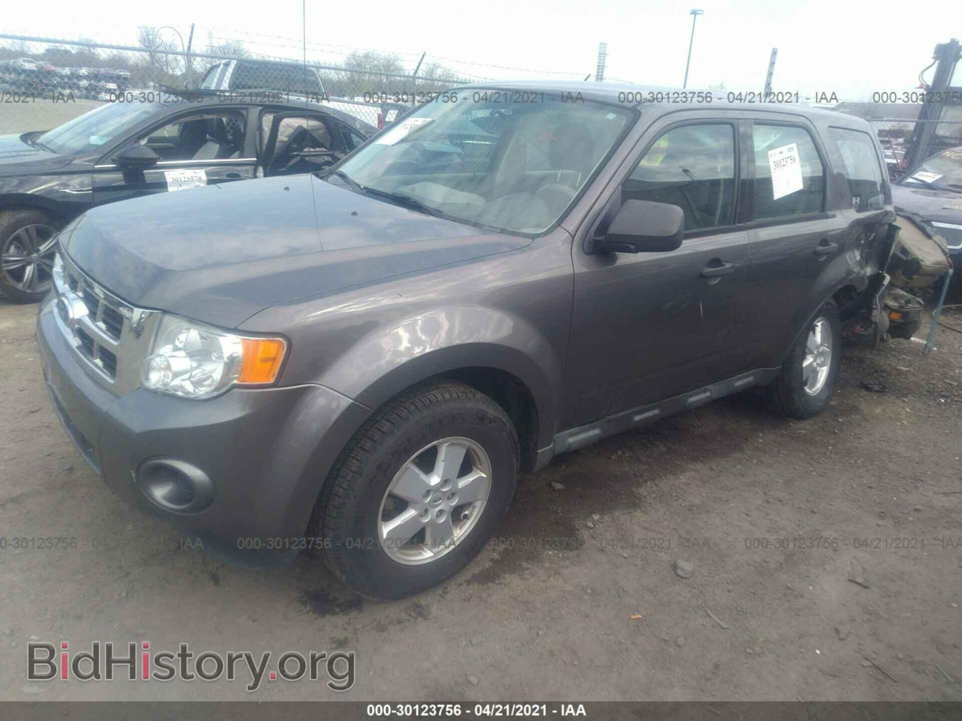 2012 FORD ESCAPE - VIN: 1FMCU0C79CKC13740 - Фото 2