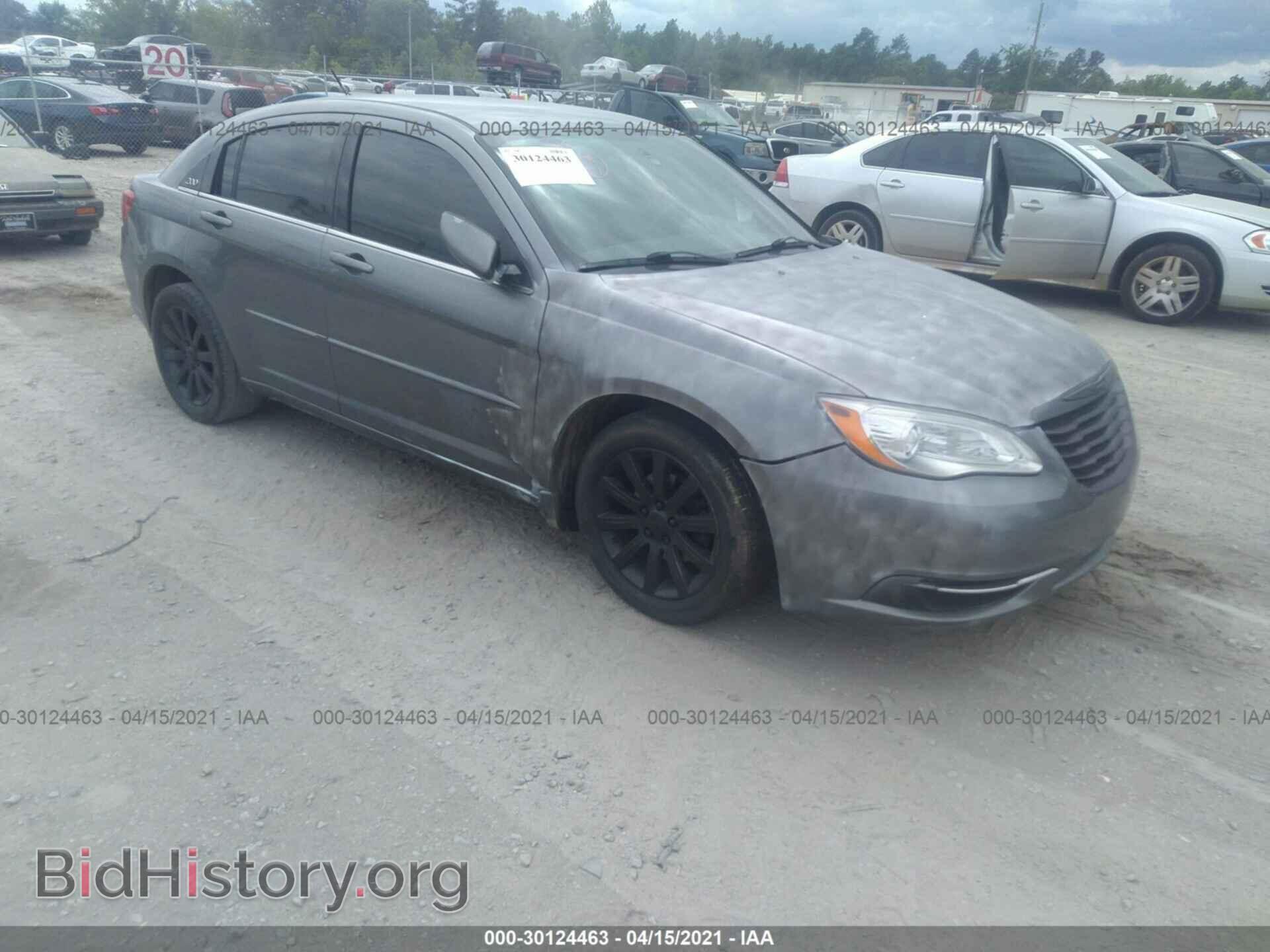 Фотография 1C3CCBBBXDN557980 - CHRYSLER 200 2013