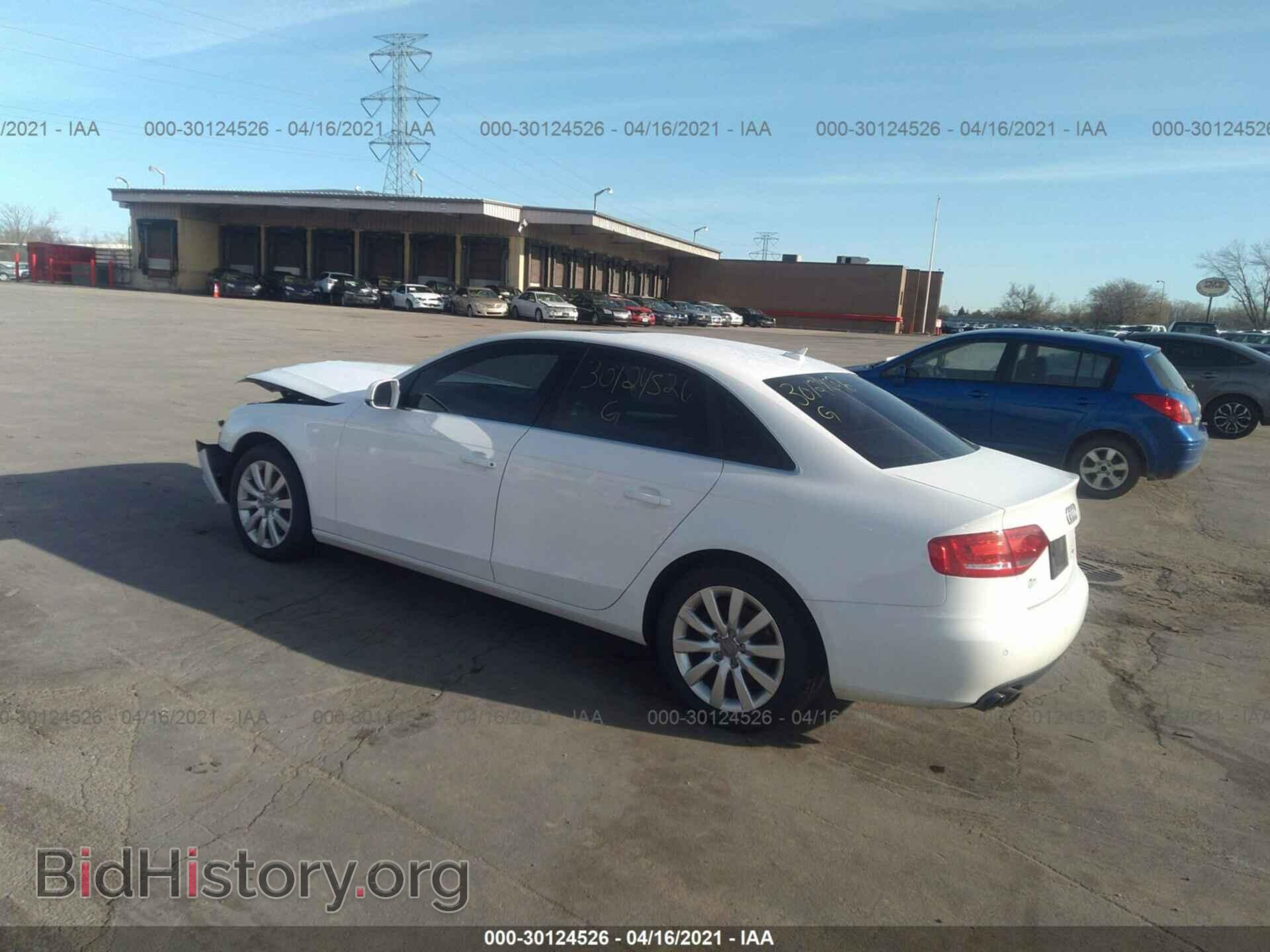 2011 AUDI A4 - VIN: WAUFFAFL0BN018047 - Фото 3