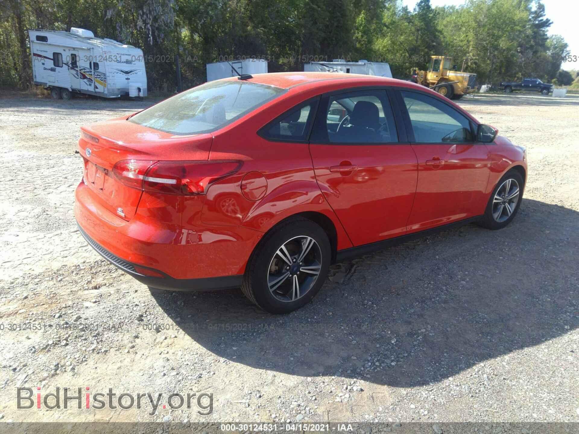 2017 FORD FOCUS - VIN: 1FADP3FE0HL262621 - Фото 4