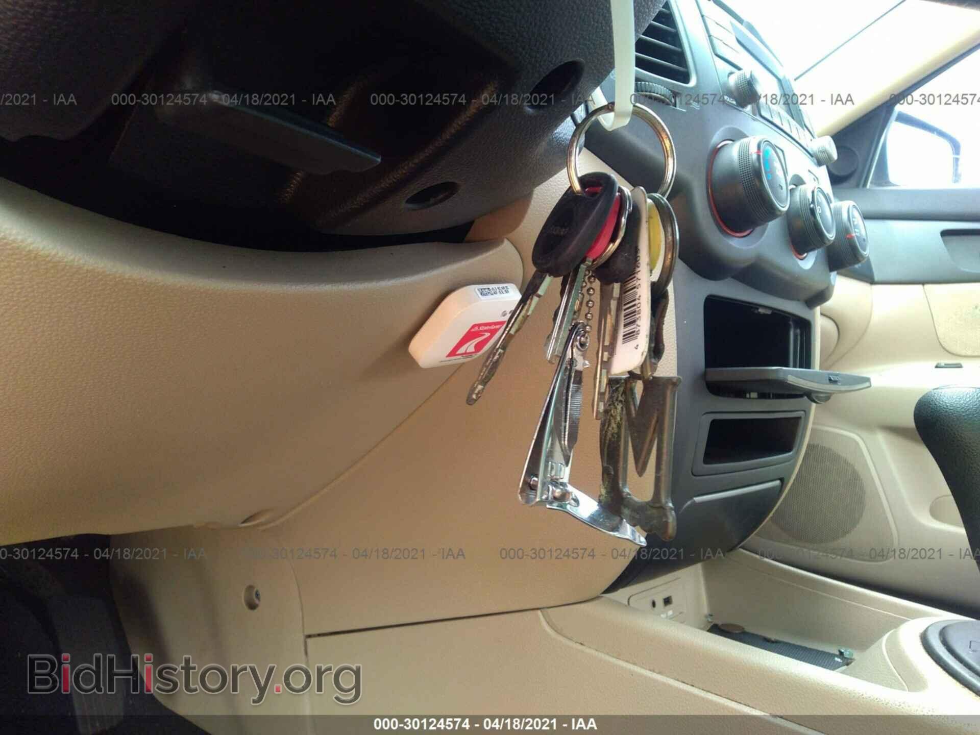 2009 KIA OPTIMA - VIN: KNAGE228095304568 - Фото 11
