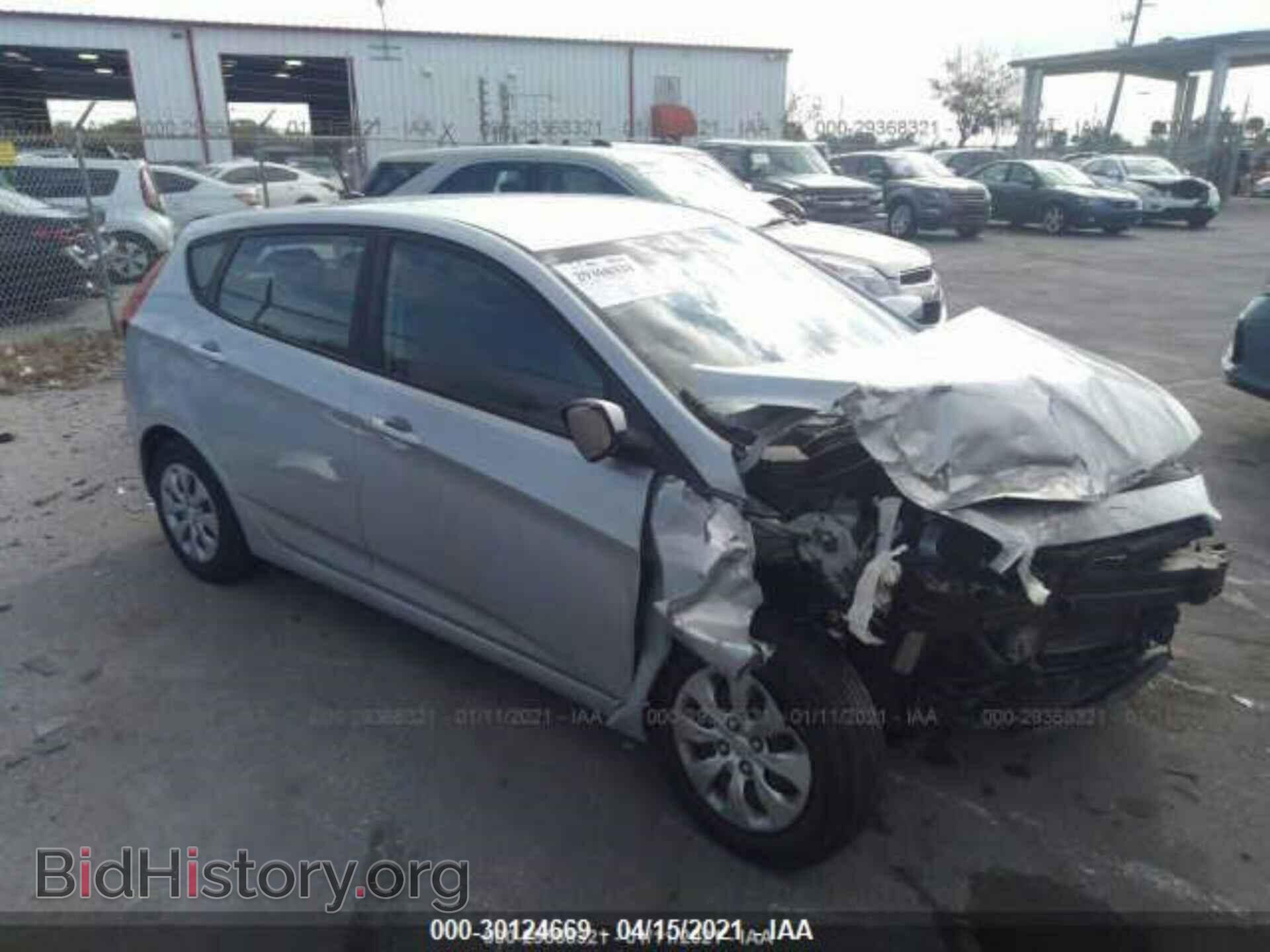 Фотография KMHCT5AE9FU224215 - HYUNDAI ACCENT 2015