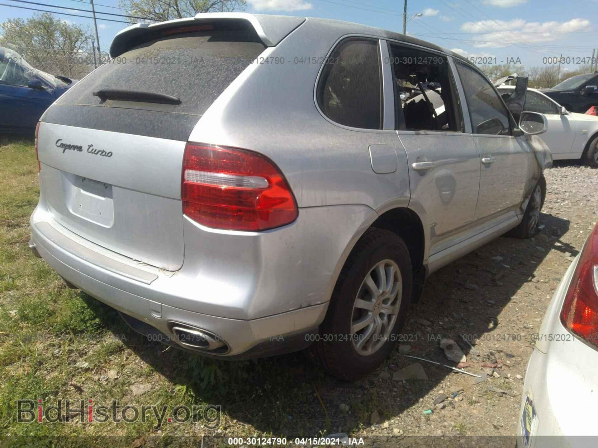 2010 PORSCHE CAYENNE - VIN: WP1AA2AP4ALA07749 - Photo 4