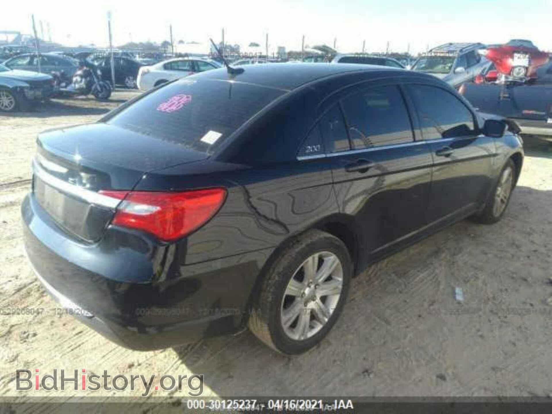 2013 CHRYSLER 200 - VIN: 1C3CCBBB9DN597242 - Photo 4
