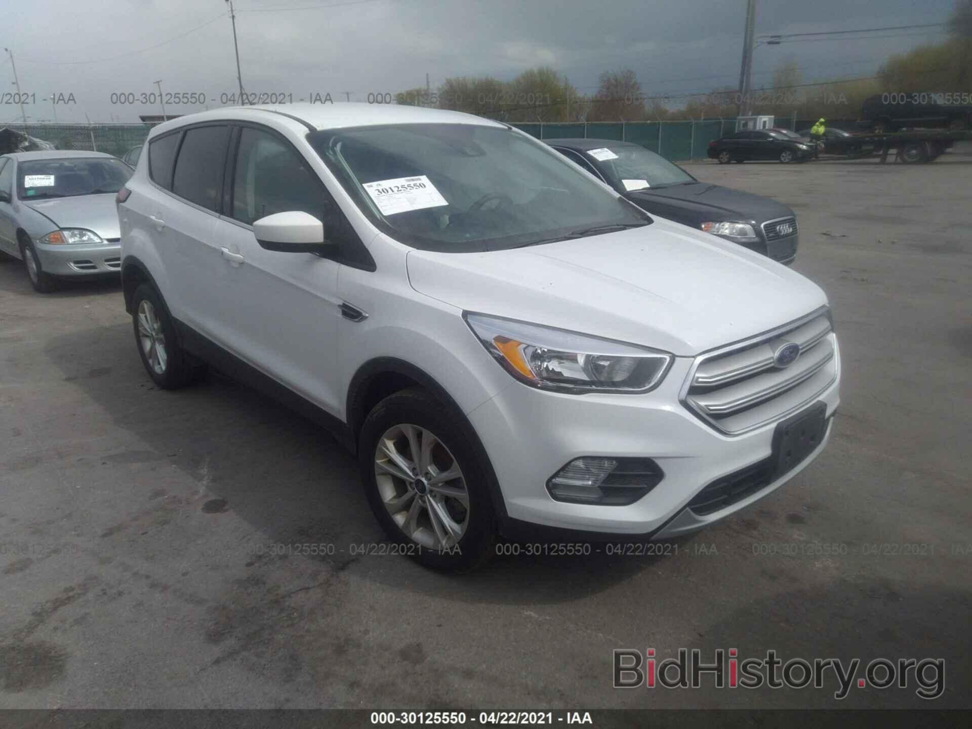 Photo 1FMCU9GD5KUB11472 - FORD ESCAPE 2019