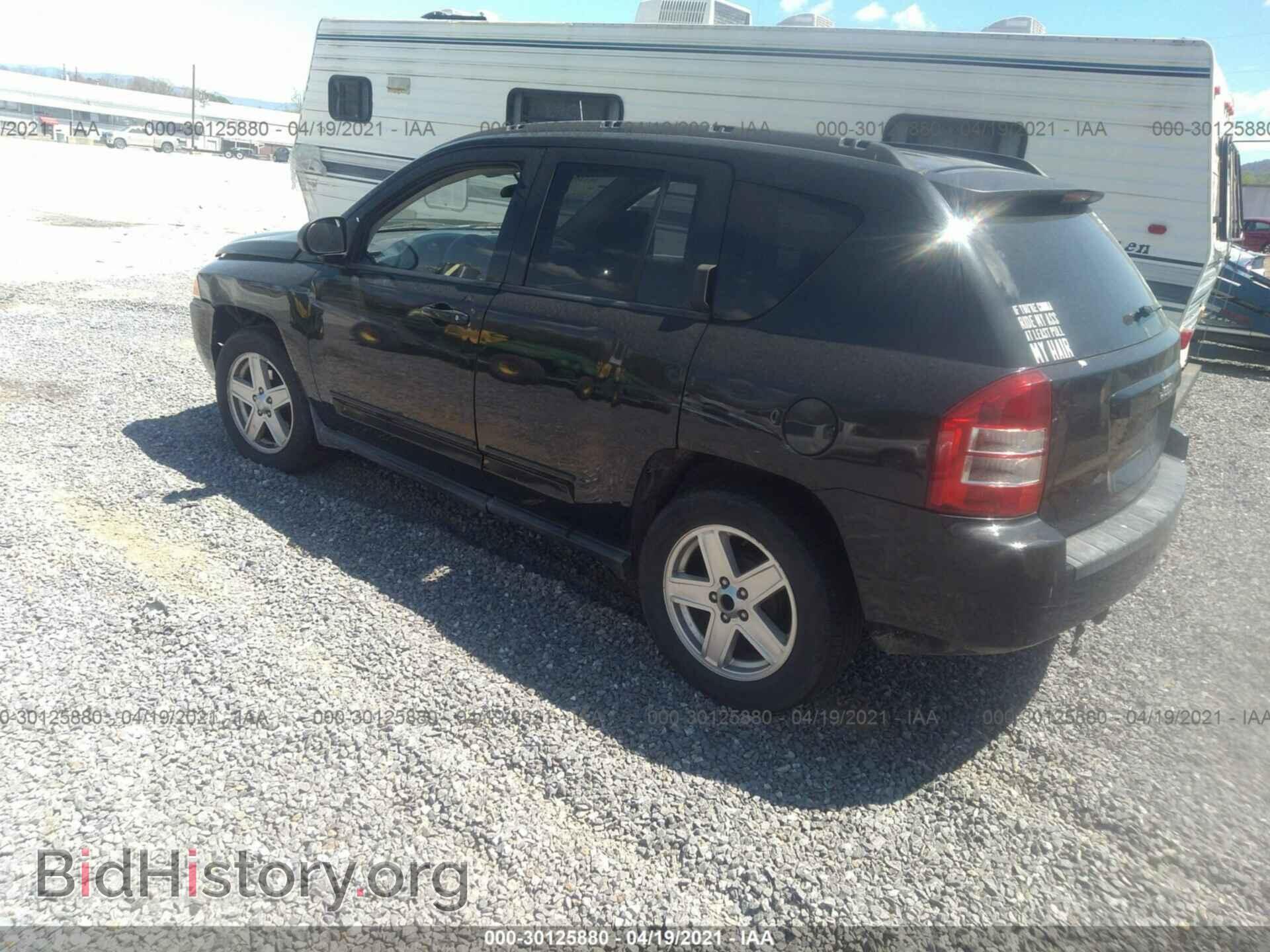 2010 JEEP COMPASS - VIN: 1J4NT4FB4AD593993 - Фото 3
