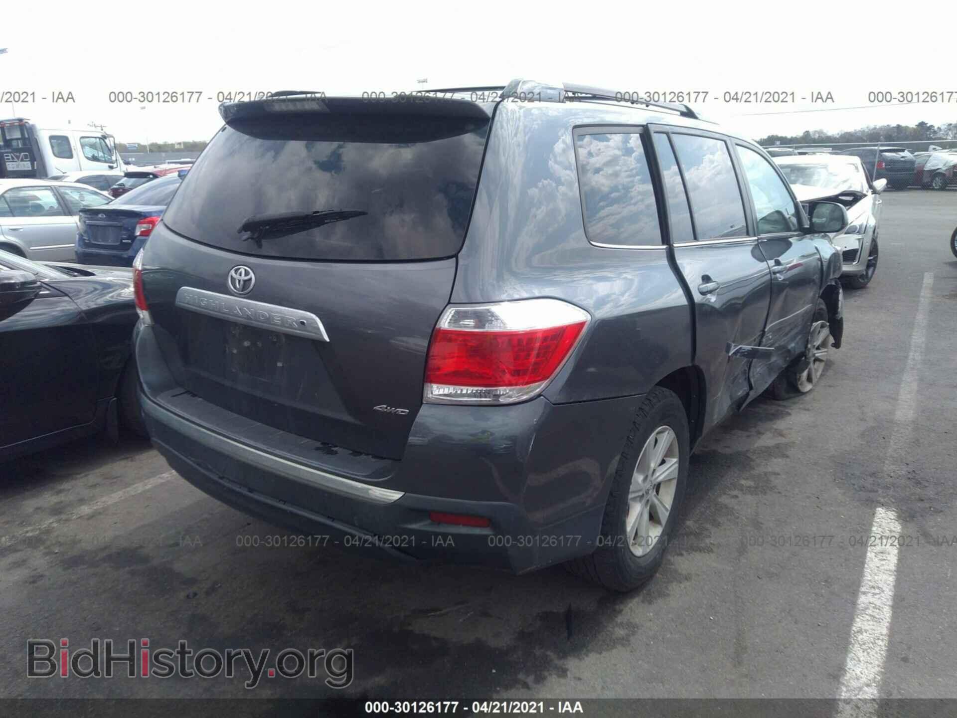 2013 TOYOTA HIGHLANDER - VIN: 5TDBK3EH8DS249331 - Фото 4