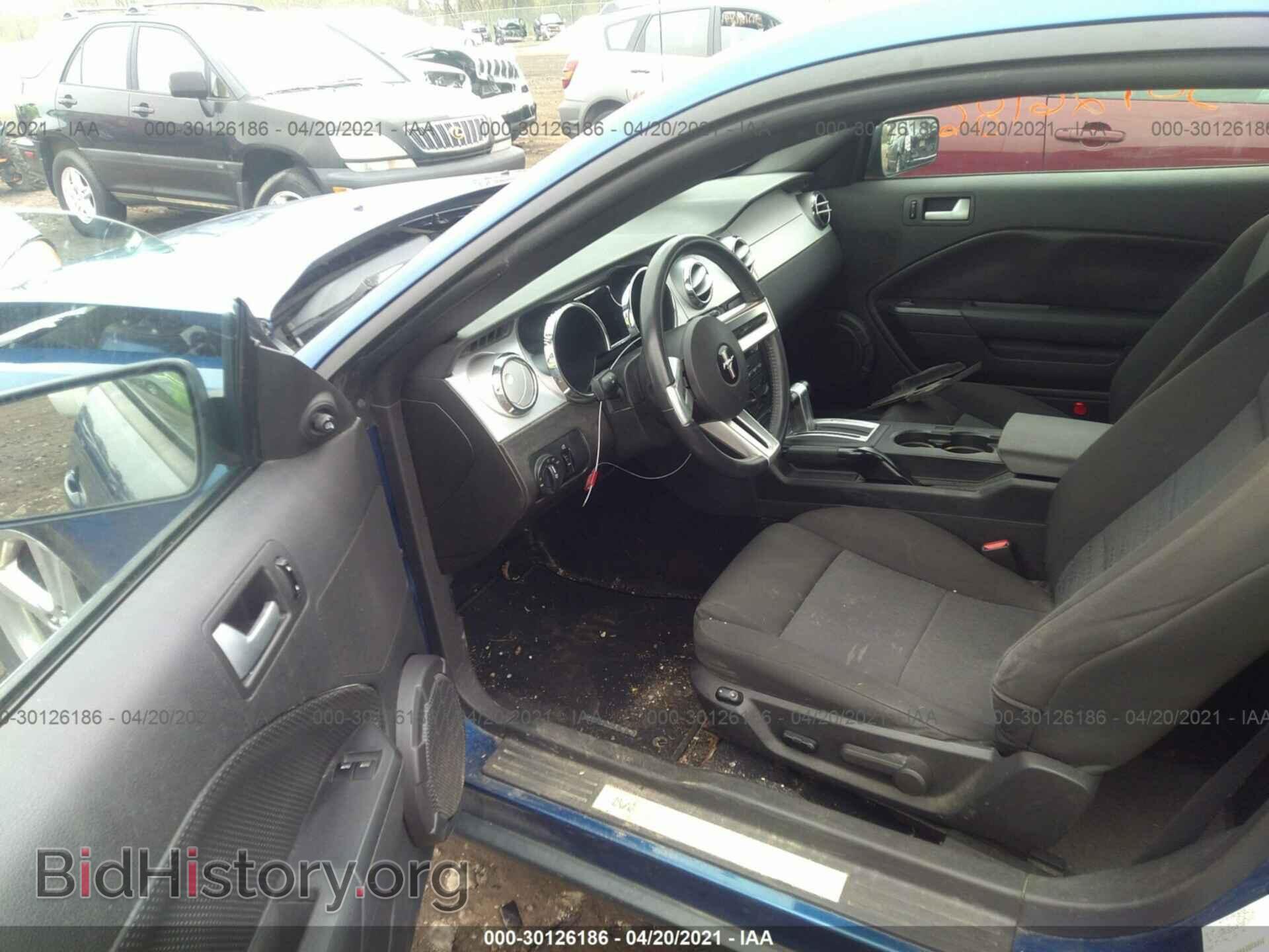 2009 FORD MUSTANG - VIN: 1ZVHT80N995126861 - Фото 5