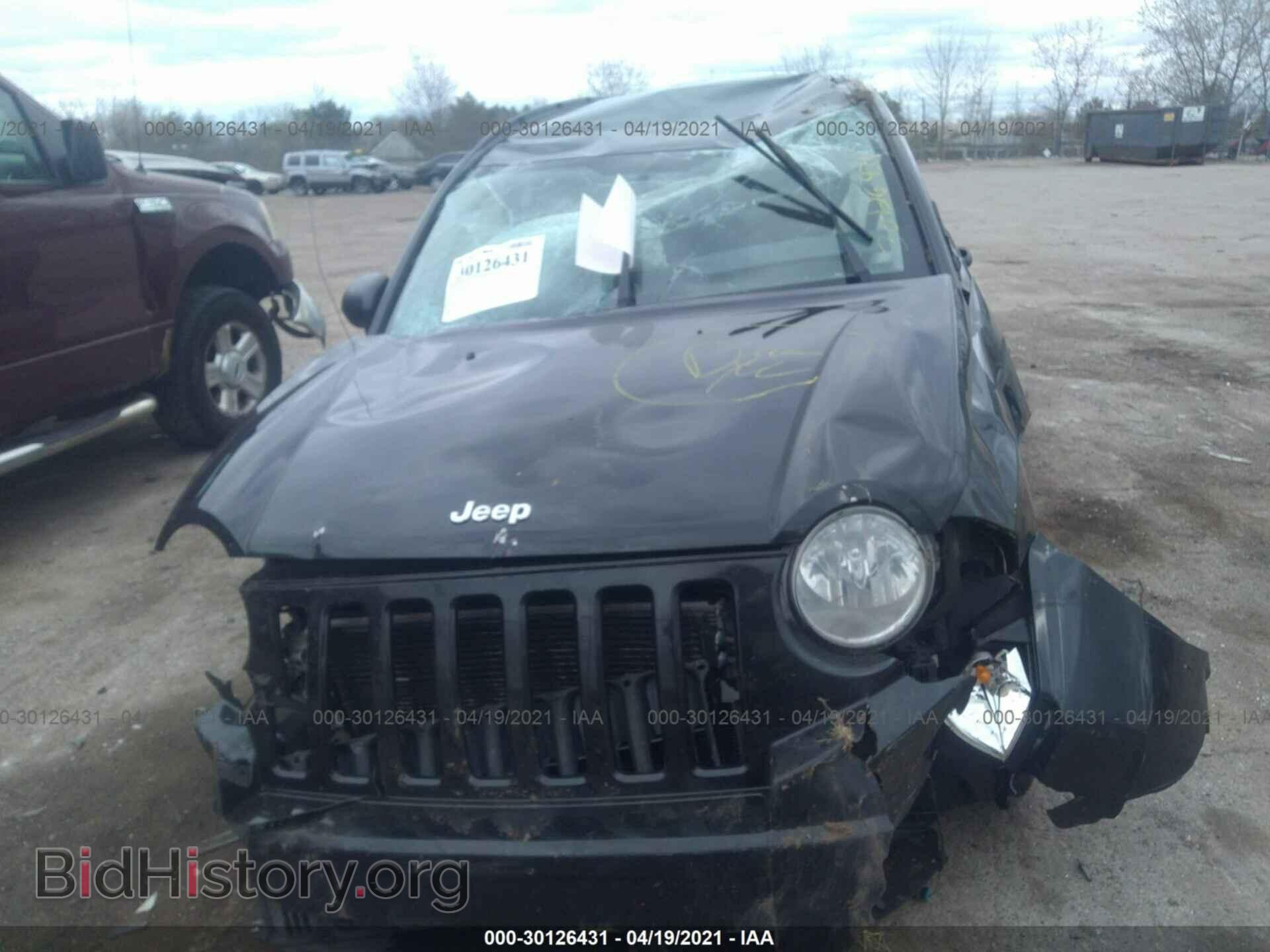 2008 JEEP COMPASS - VIN: 1J8FT47048D777051 - Фото 6