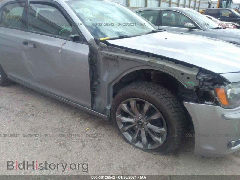 2014 Chrysler 300 (VIN 2C3CCAGG8EH229272) — photo 6 of 11