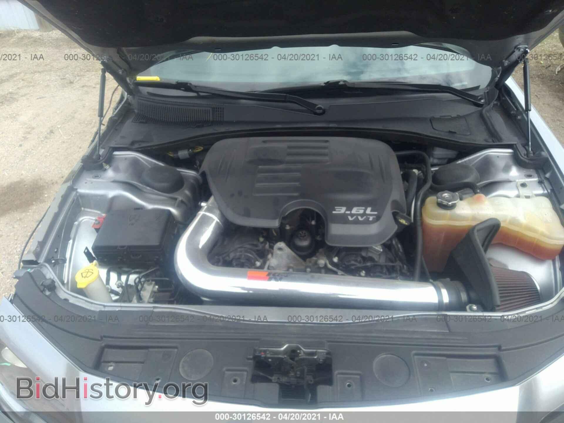 2014 CHRYSLER 300 - VIN: 2C3CCAGG8EH229272 - Фото 10