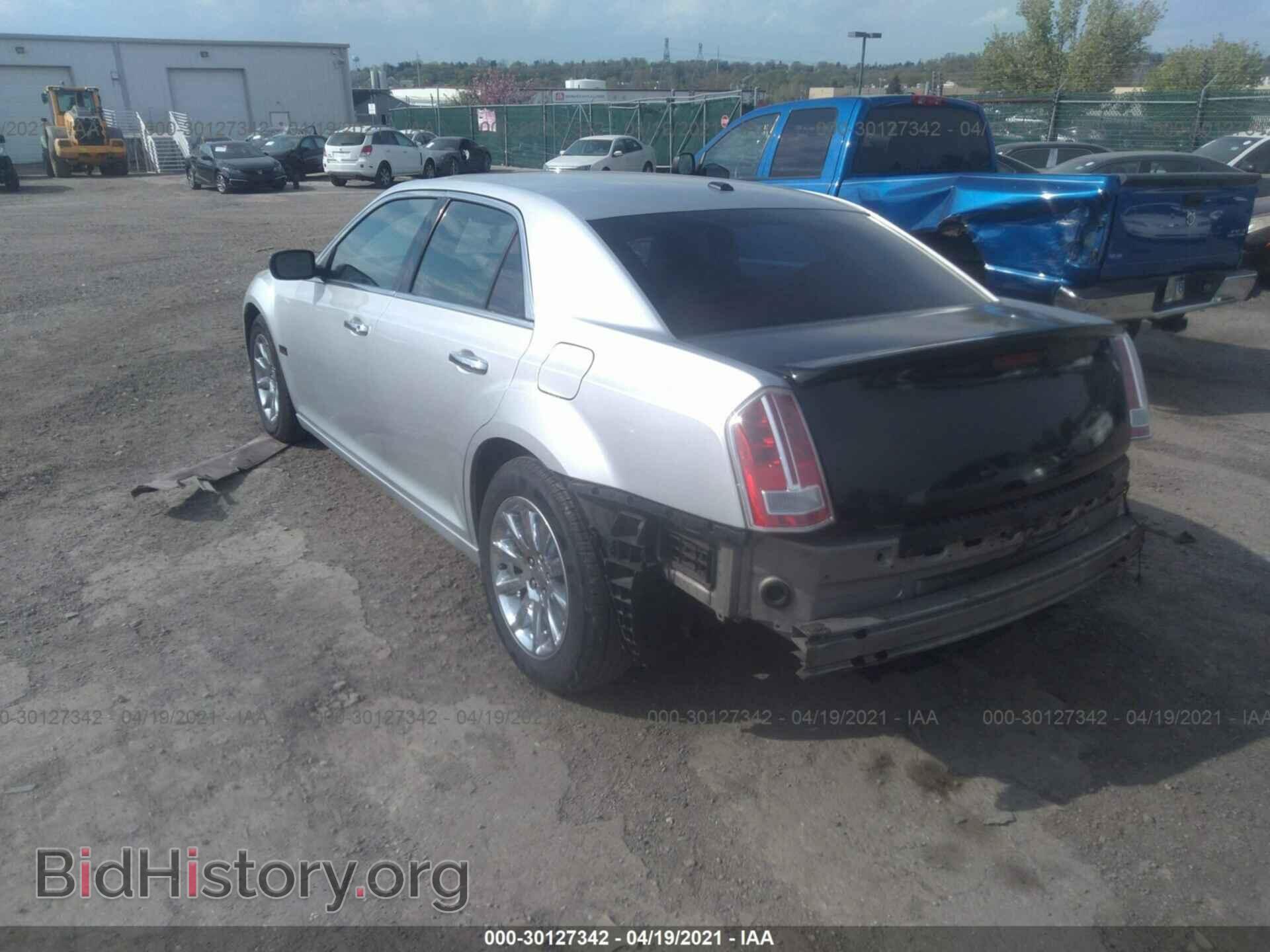 2012 CHRYSLER 300 - VIN: 2C3CCAET9CH264884 - Фото 3