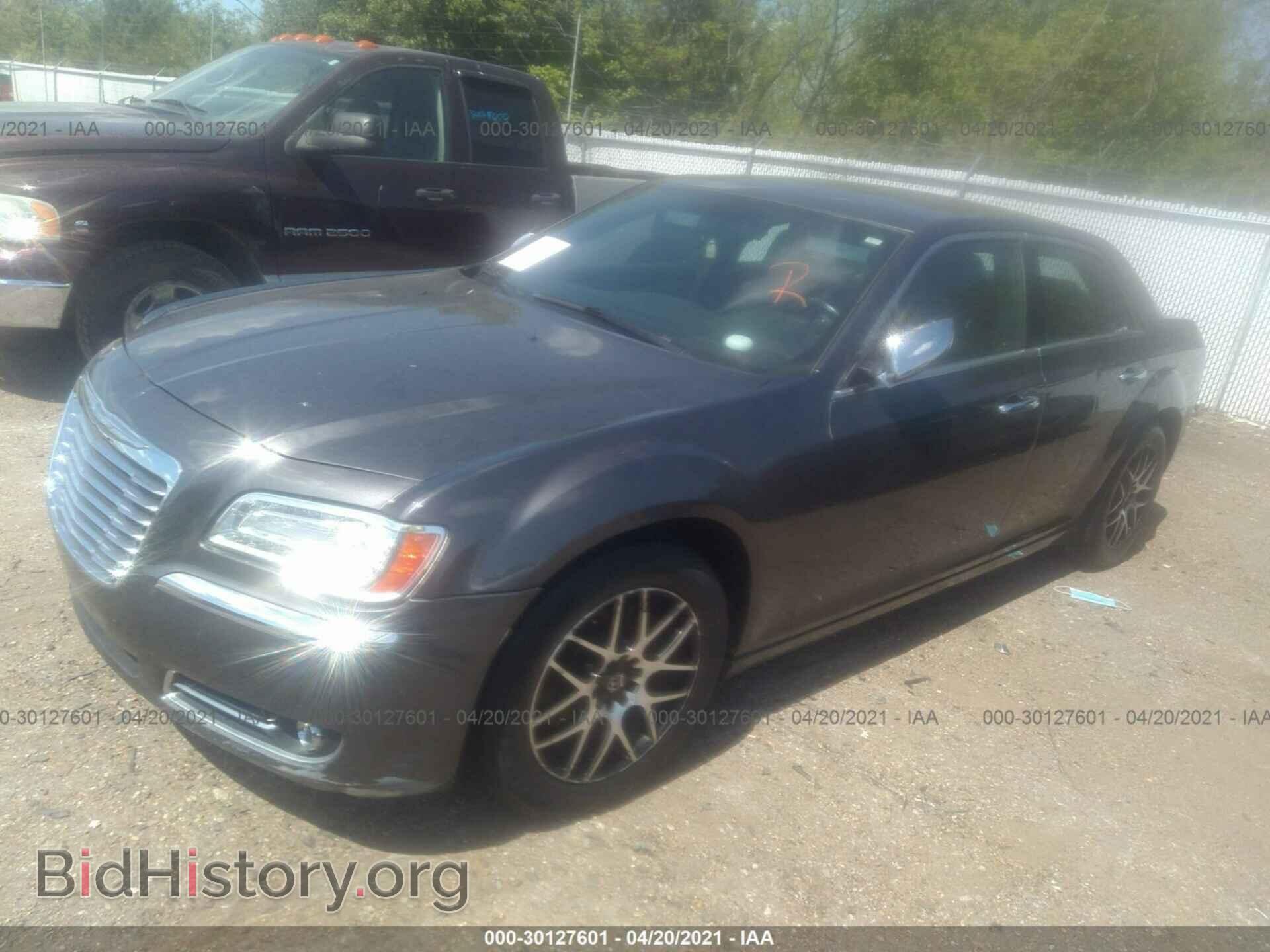 2014 CHRYSLER 300 - VIN: 2C3CCAET3EH169921 - Photo 2