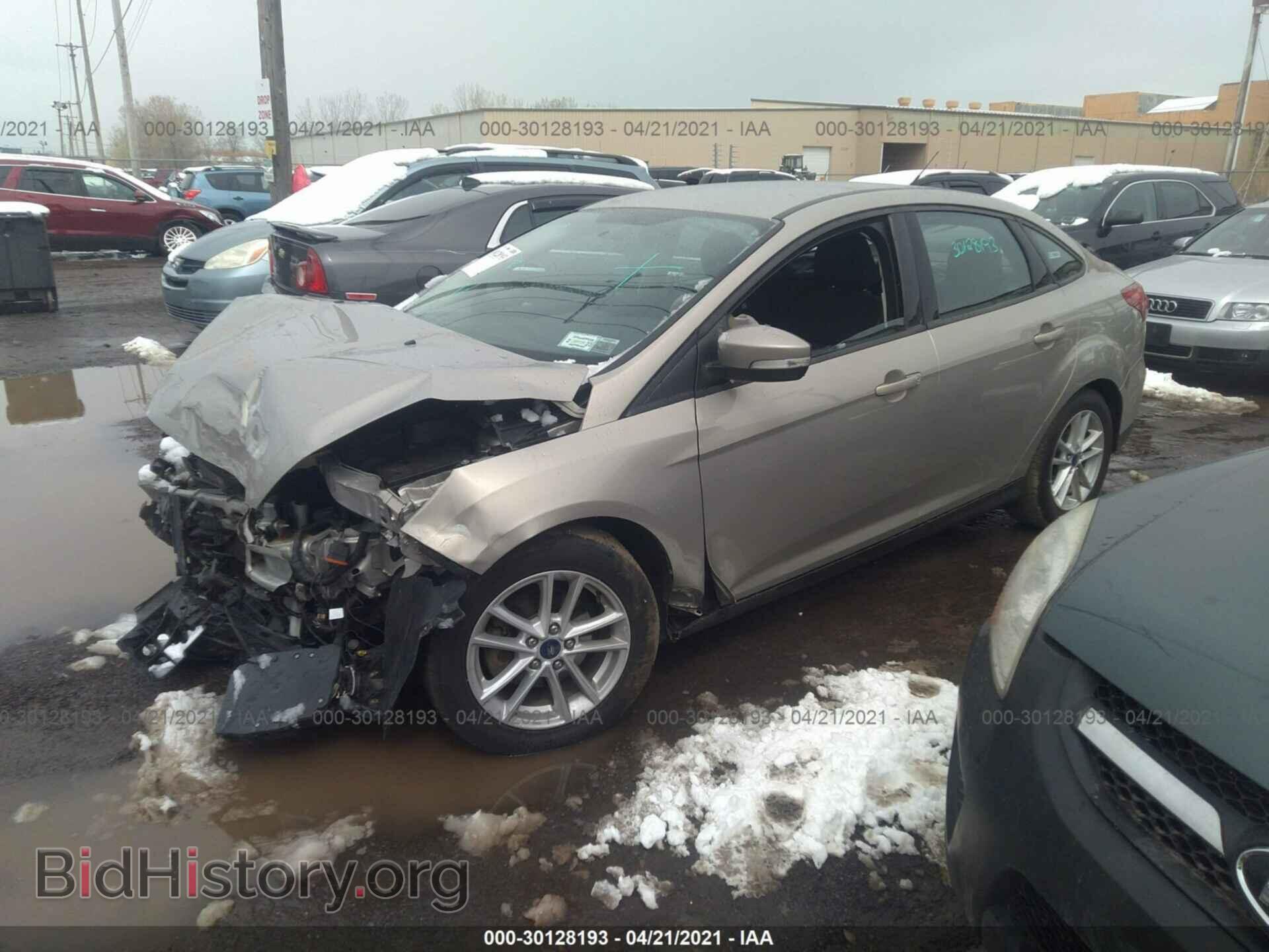 2016 FORD FOCUS - VIN: 1FADP3F24GL393023 - Photo 2