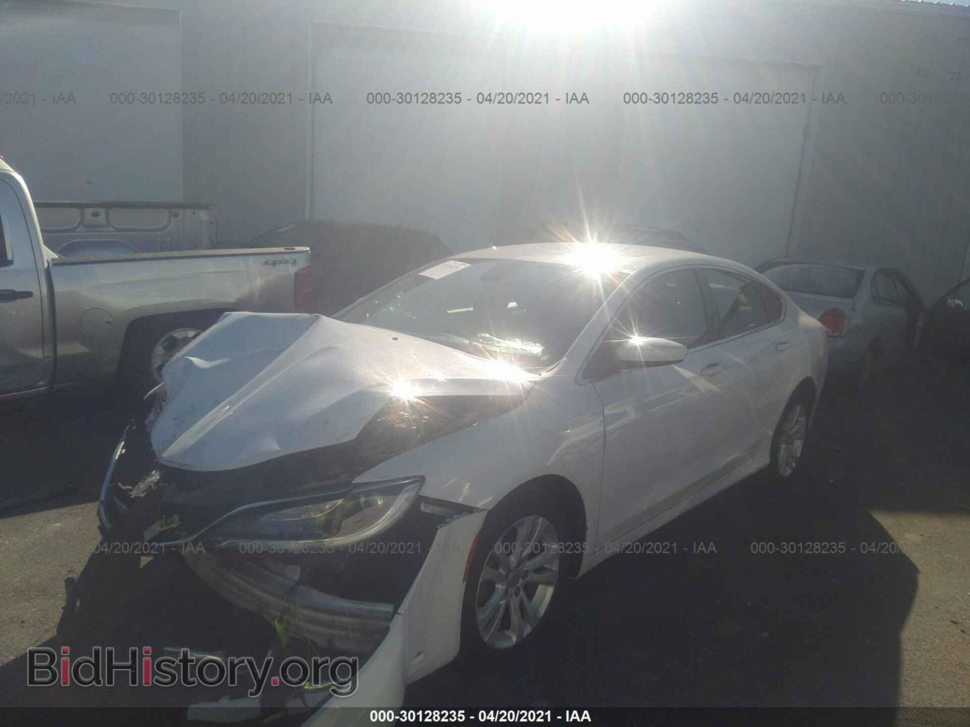 2015 CHRYSLER 200 - VIN: 1C3CCCAB7FN567005 - Photo 2