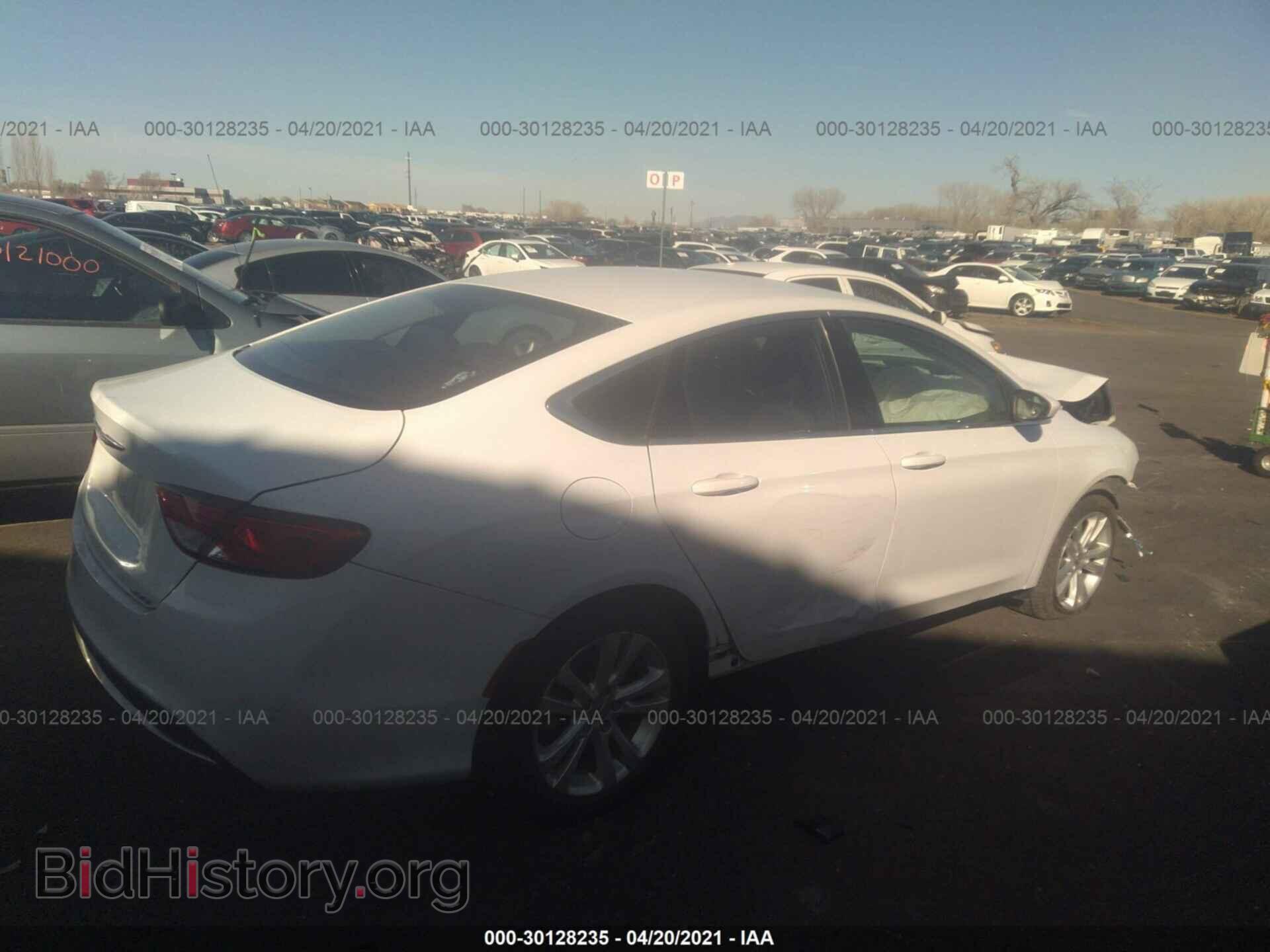 2015 CHRYSLER 200 - VIN: 1C3CCCAB7FN567005 - Photo 4