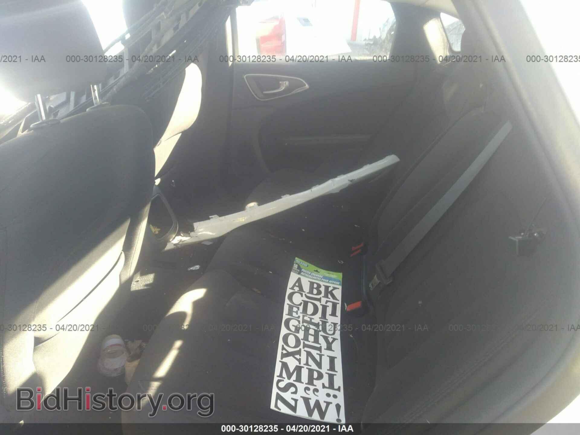 2015 CHRYSLER 200 - VIN: 1C3CCCAB7FN567005 - Photo 8