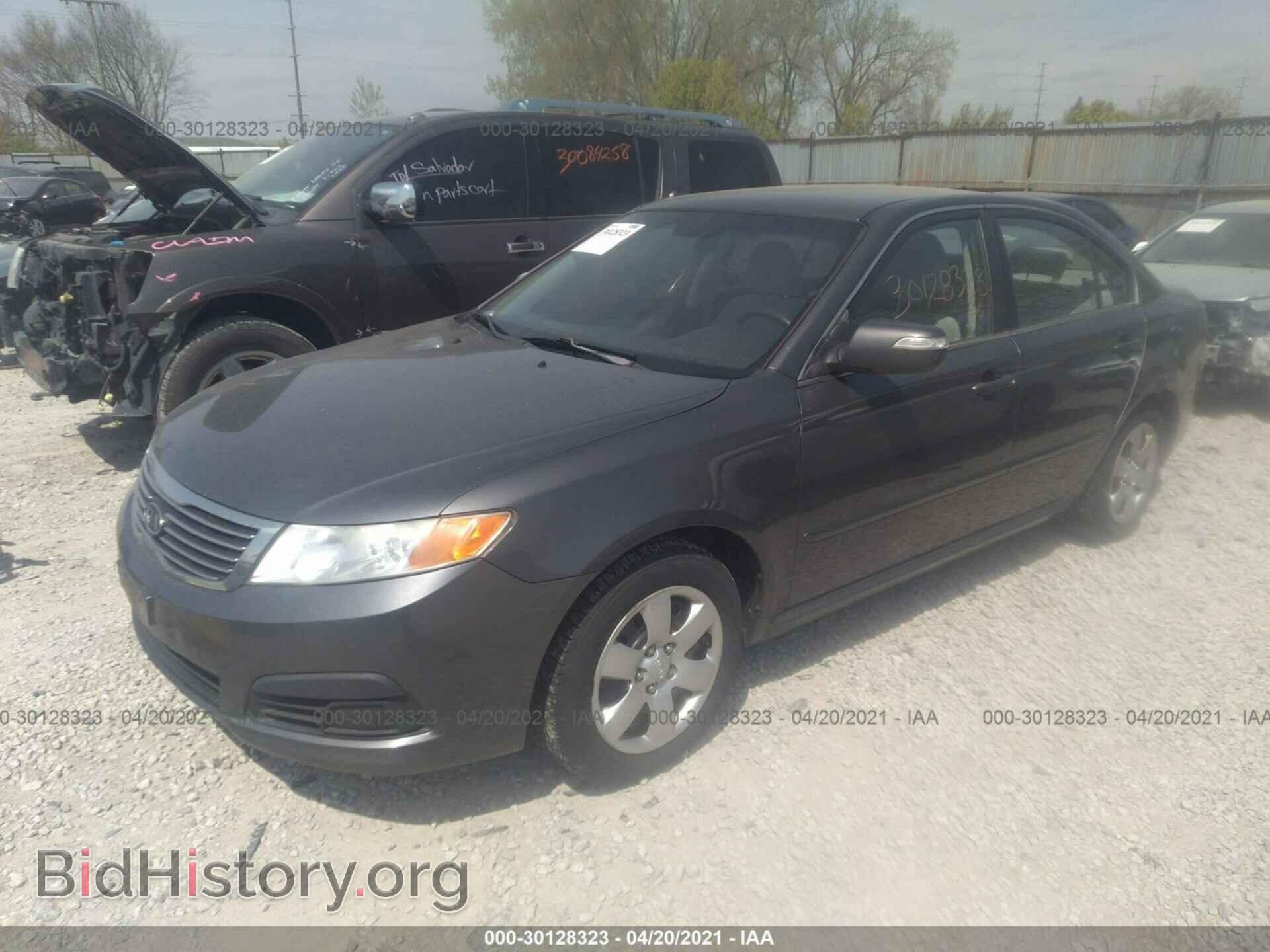 2009 KIA OPTIMA - VIN: KNAGE228895323014 - Фото 2