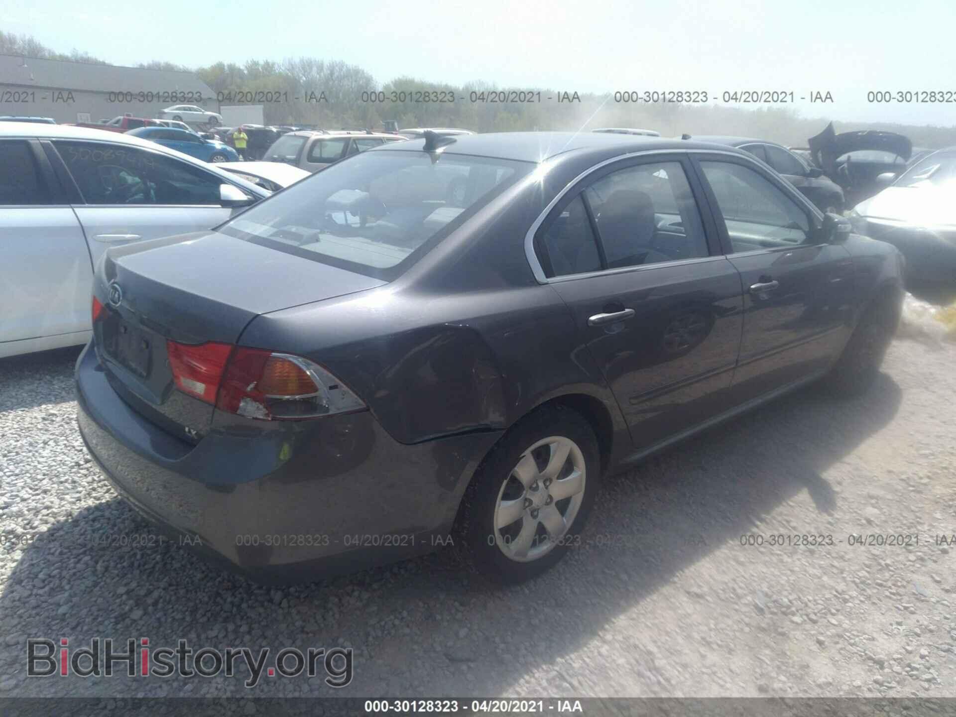 2009 KIA OPTIMA - VIN: KNAGE228895323014 - Фото 4