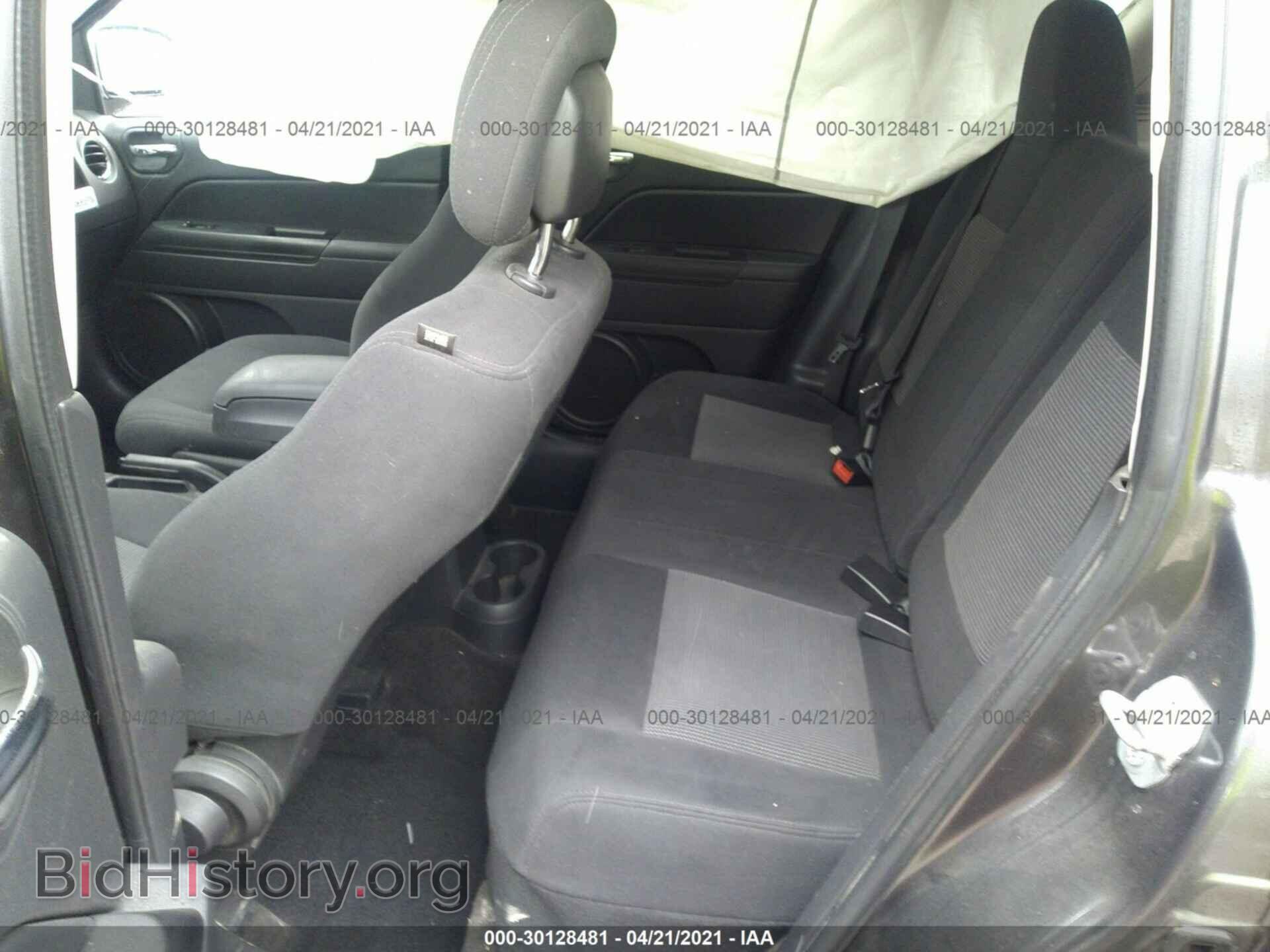 2014 JEEP COMPASS - VIN: 1C4NJDBB9ED884044 - Фото 8
