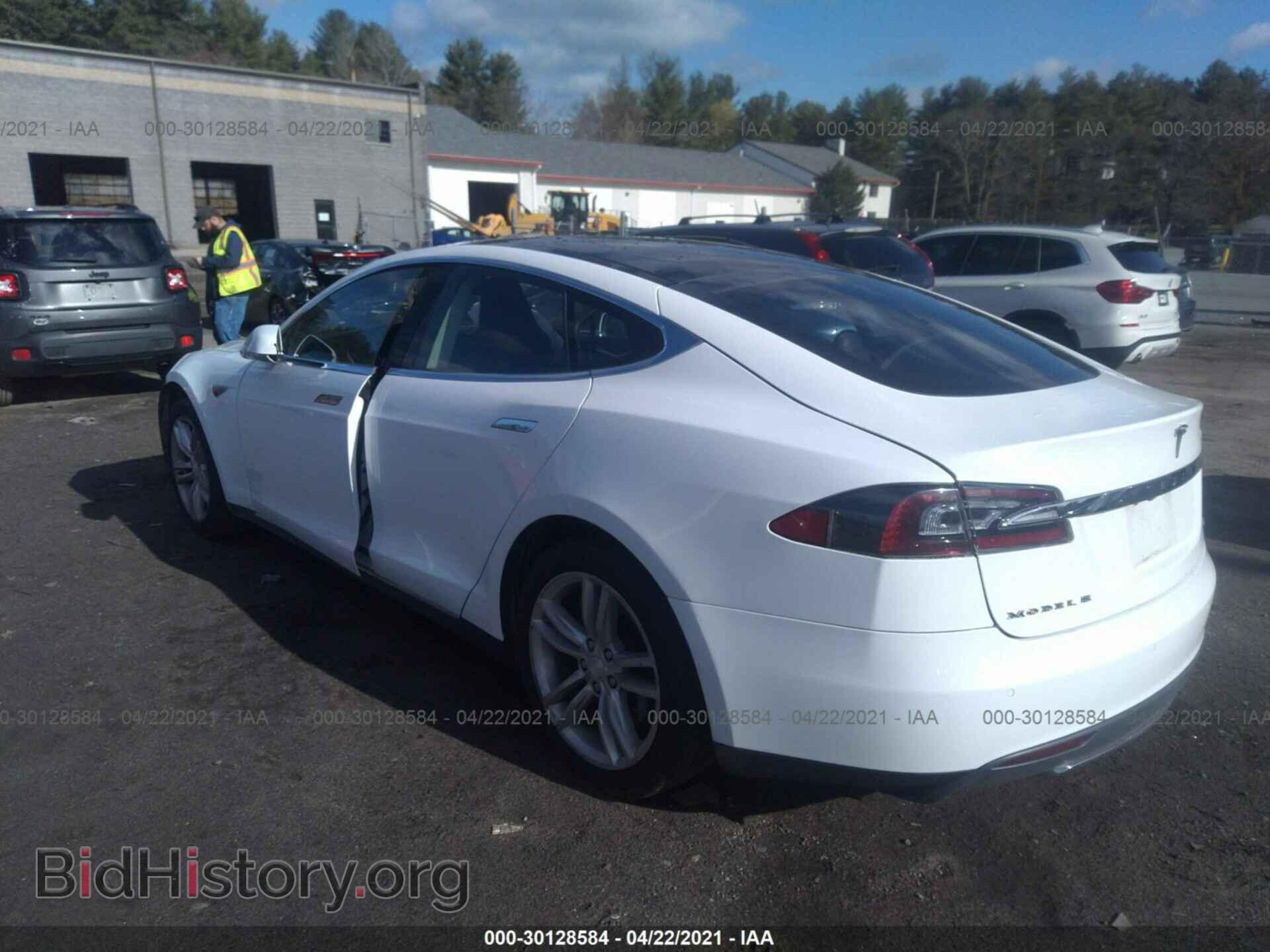 2014 TESLA MODEL S - VIN: 5YJSA1H18EFP31986 - Photo 3