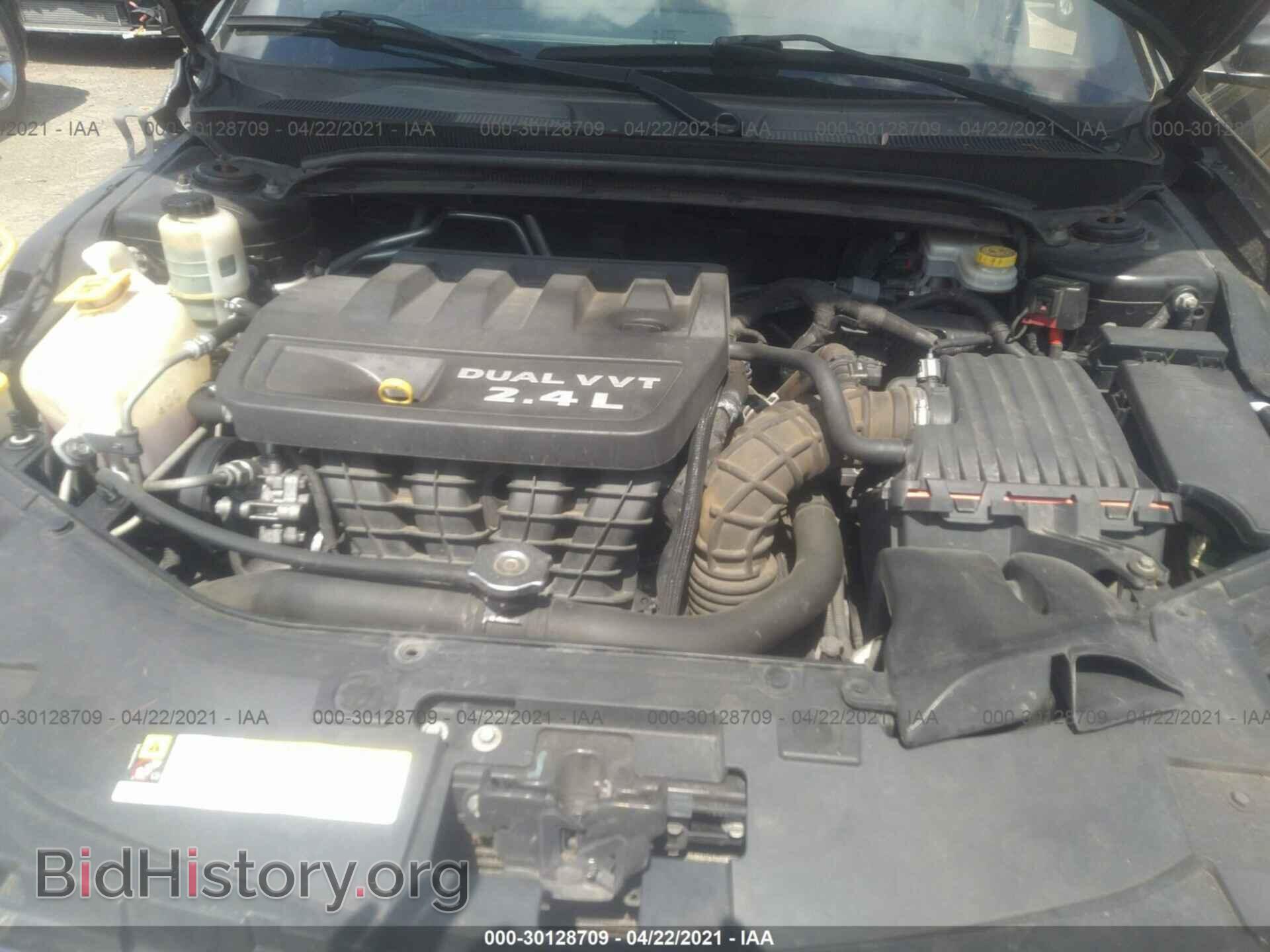 2013 CHRYSLER 200 - VIN: 1C3CCBBB1DN538900 - Фото 10