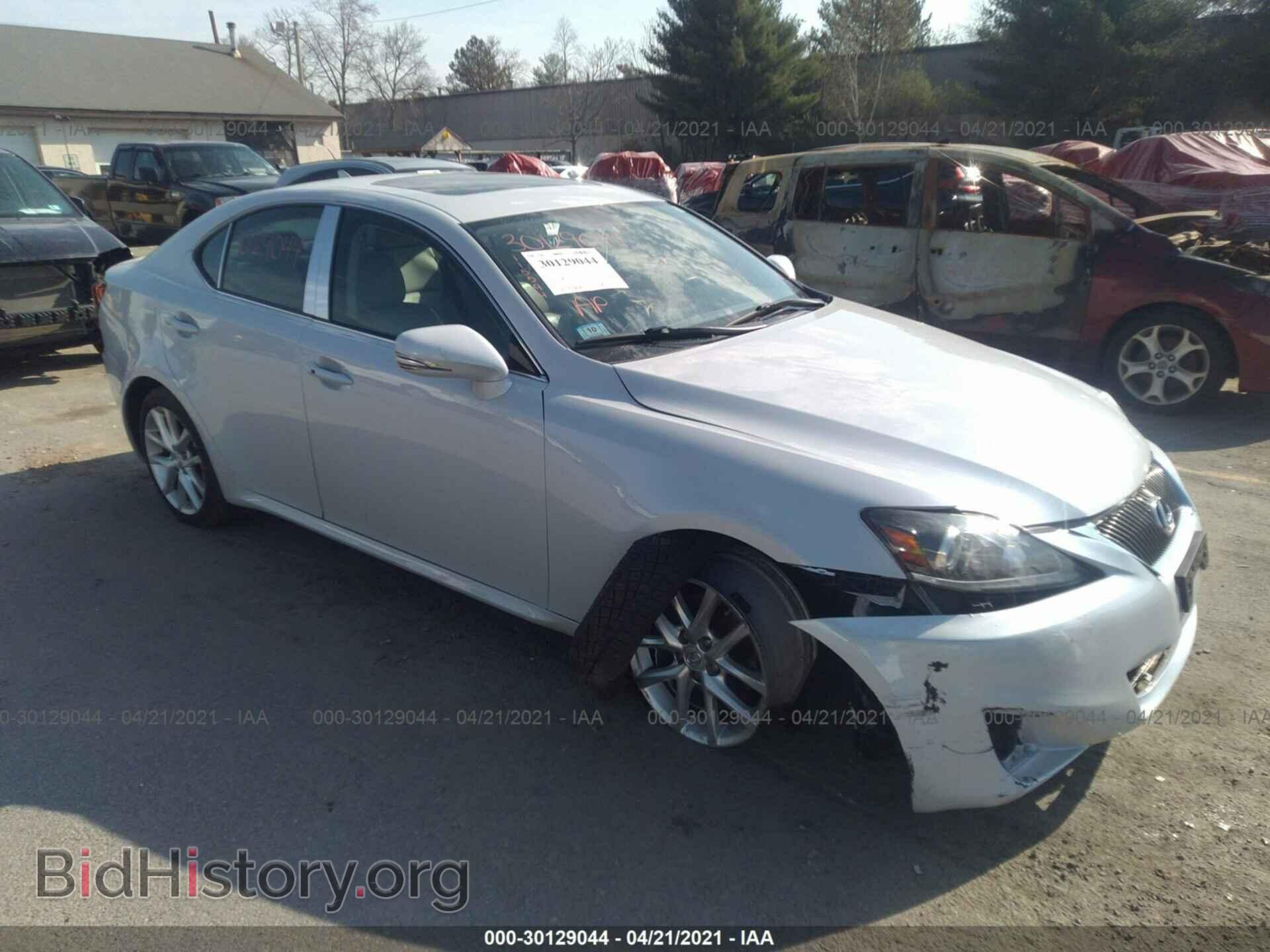 Photo JTHCF5C20B5045420 - LEXUS IS 250 2011
