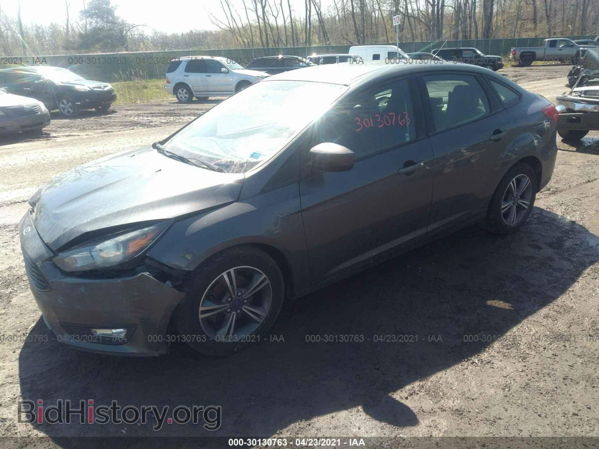 2018 FORD FOCUS - VIN: 1FADP3FEXJL202996 - Фото 2