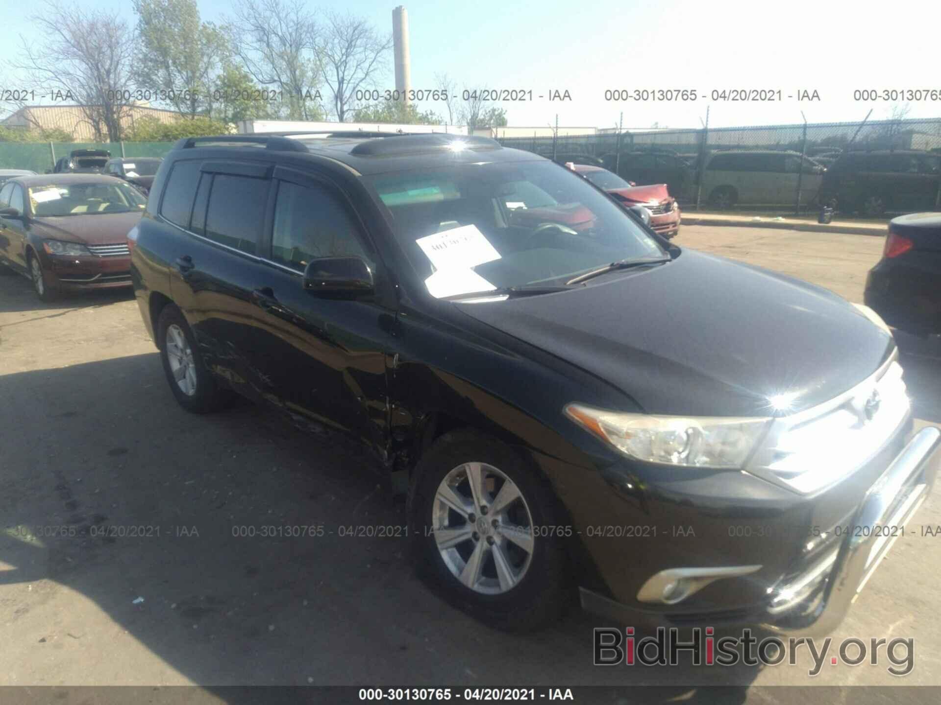 Photo 5TDBK3EH6BS070556 - TOYOTA HIGHLANDER 2011