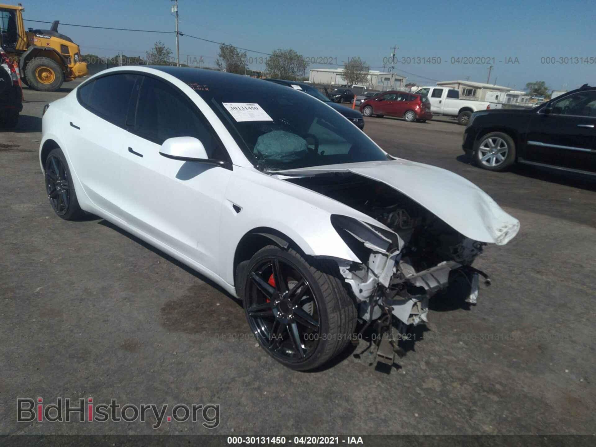 Фотография 5YJ3E1EB8JF084389 - TESLA MODEL 3 2018