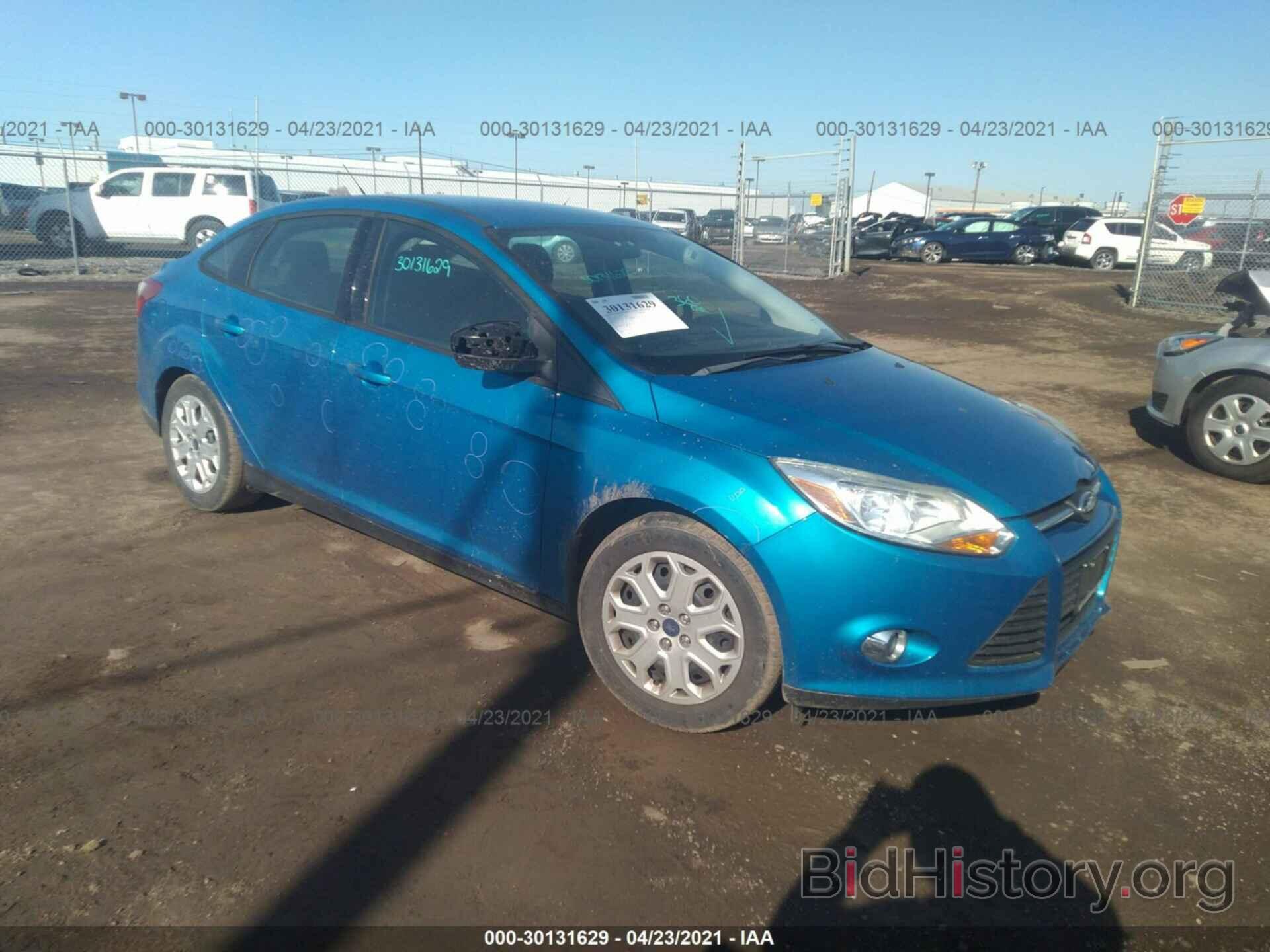 Photo 1FAHP3F2XCL385407 - FORD FOCUS 2012