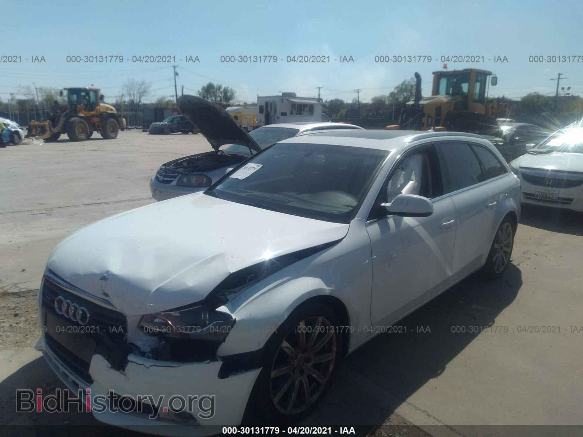 2011 AUDI A4 - VIN: WAUWFBFL9BA065798 - Photo 2