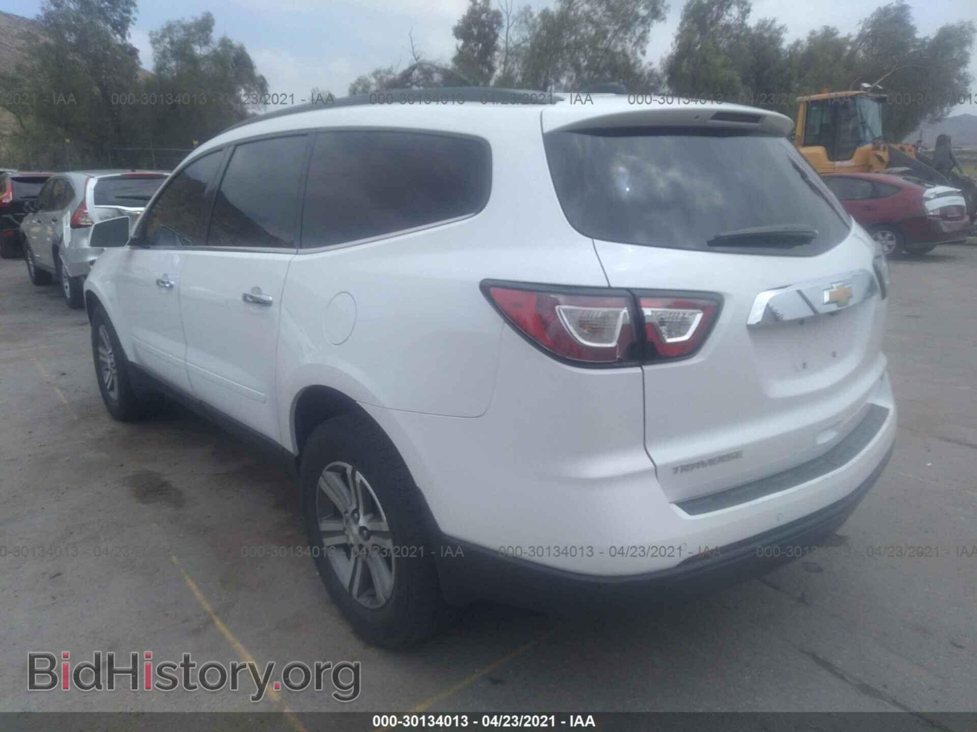 2017 CHEVROLET TRAVERSE - VIN: 1GNKRGKD8HJ256830 - Фото 3