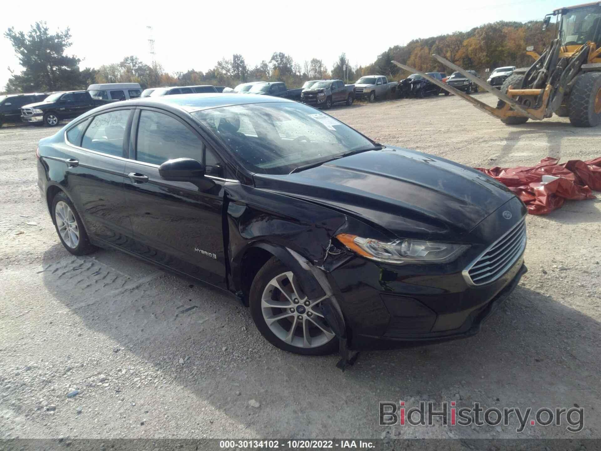 Photo 3FA6P0LU4KR120350 - FORD FUSION HYBRID 2019