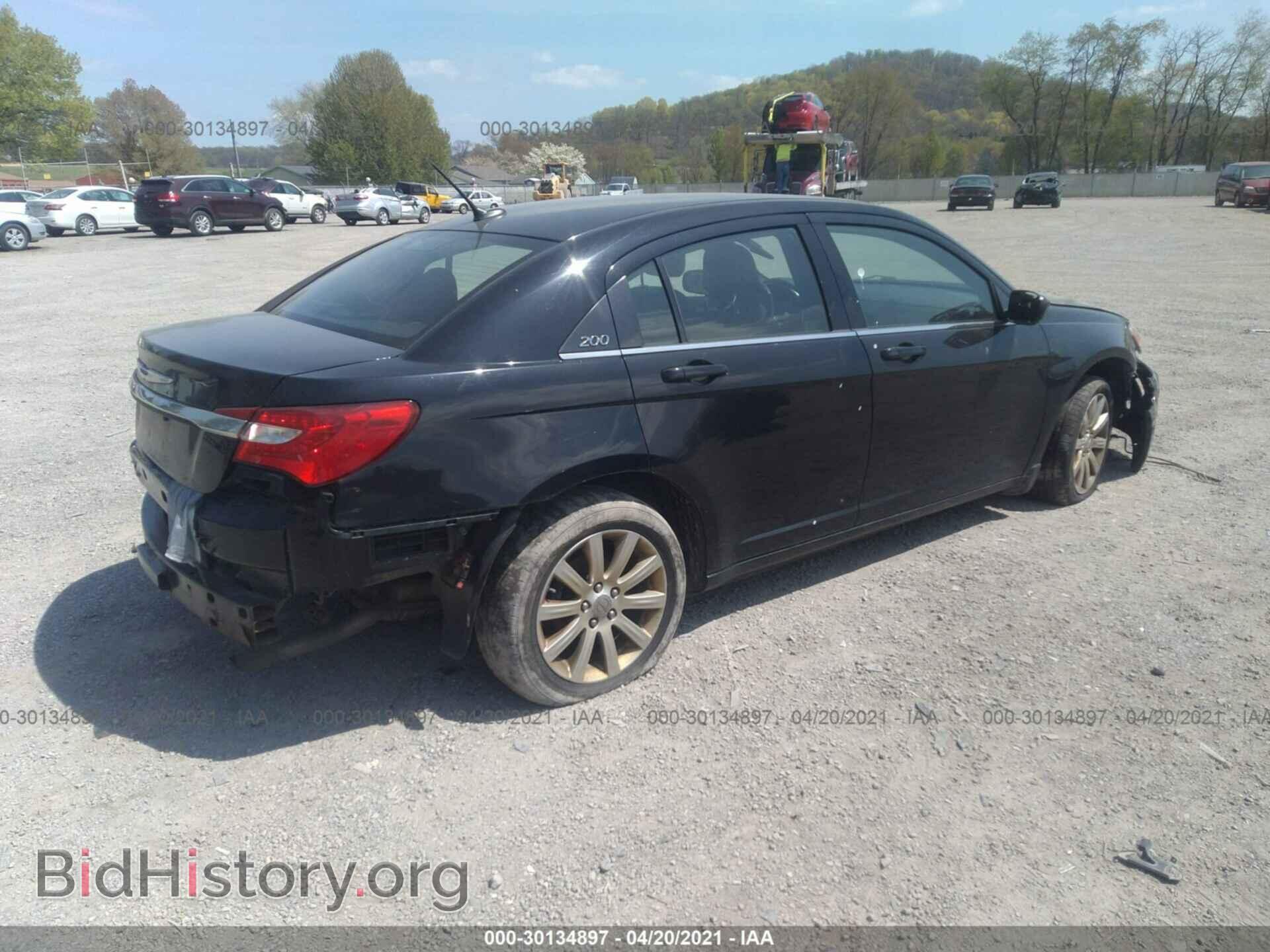 2011 CHRYSLER 200 - VIN: 1C3BC1FB2BN568792 - Photo 4