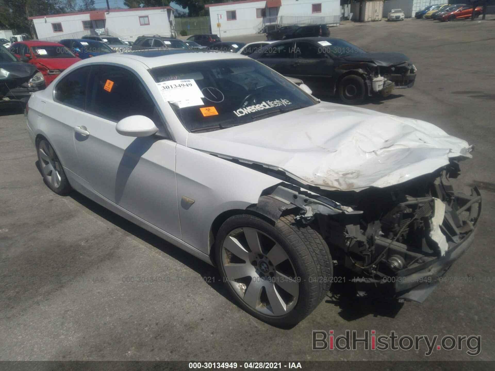 Photo WBAWB33548P132529 - BMW 3 SERIES 2008