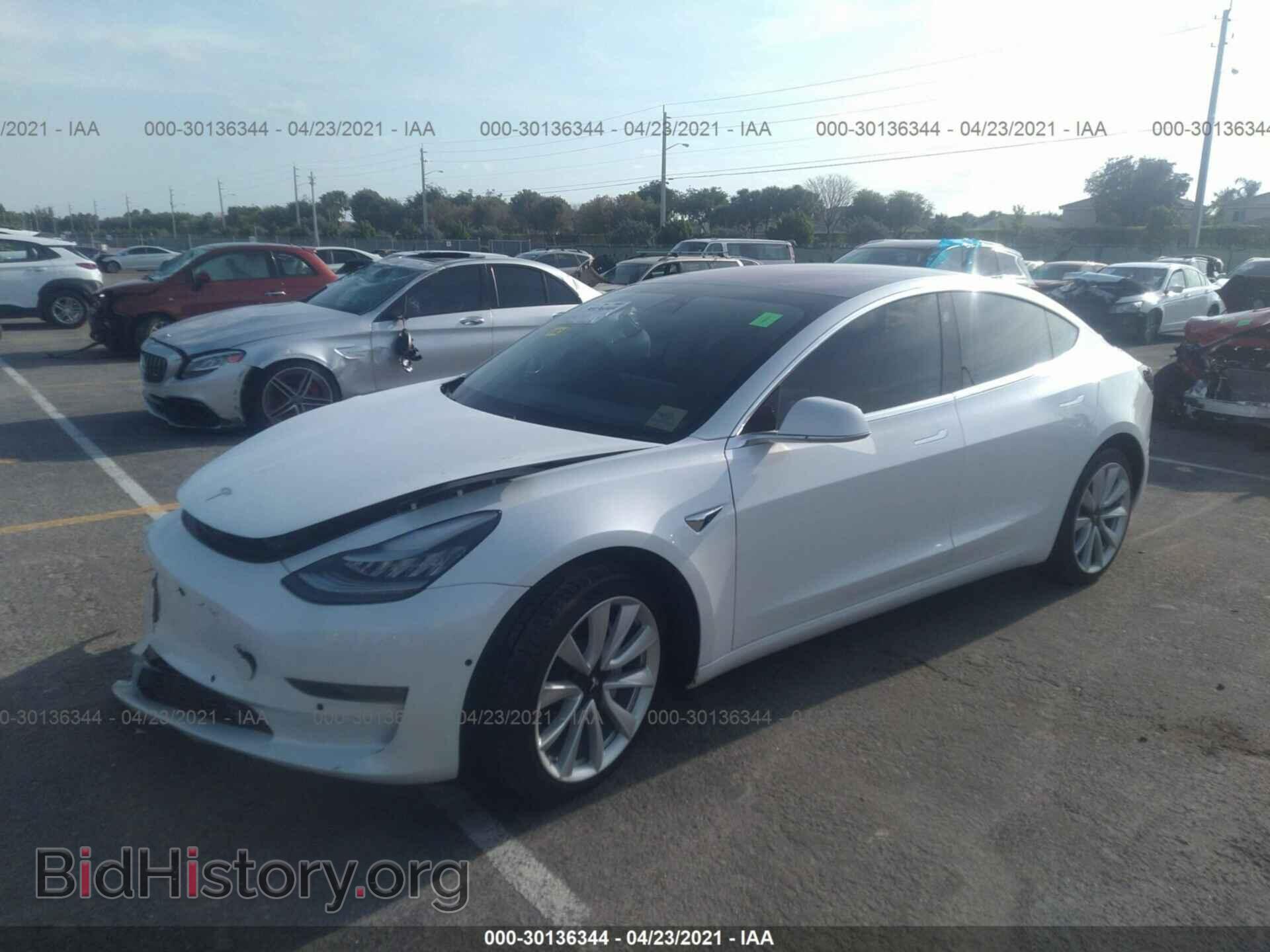 2018 TESLA MODEL 3 - VIN: 5YJ3E1EA8JF164802 - Фото 2