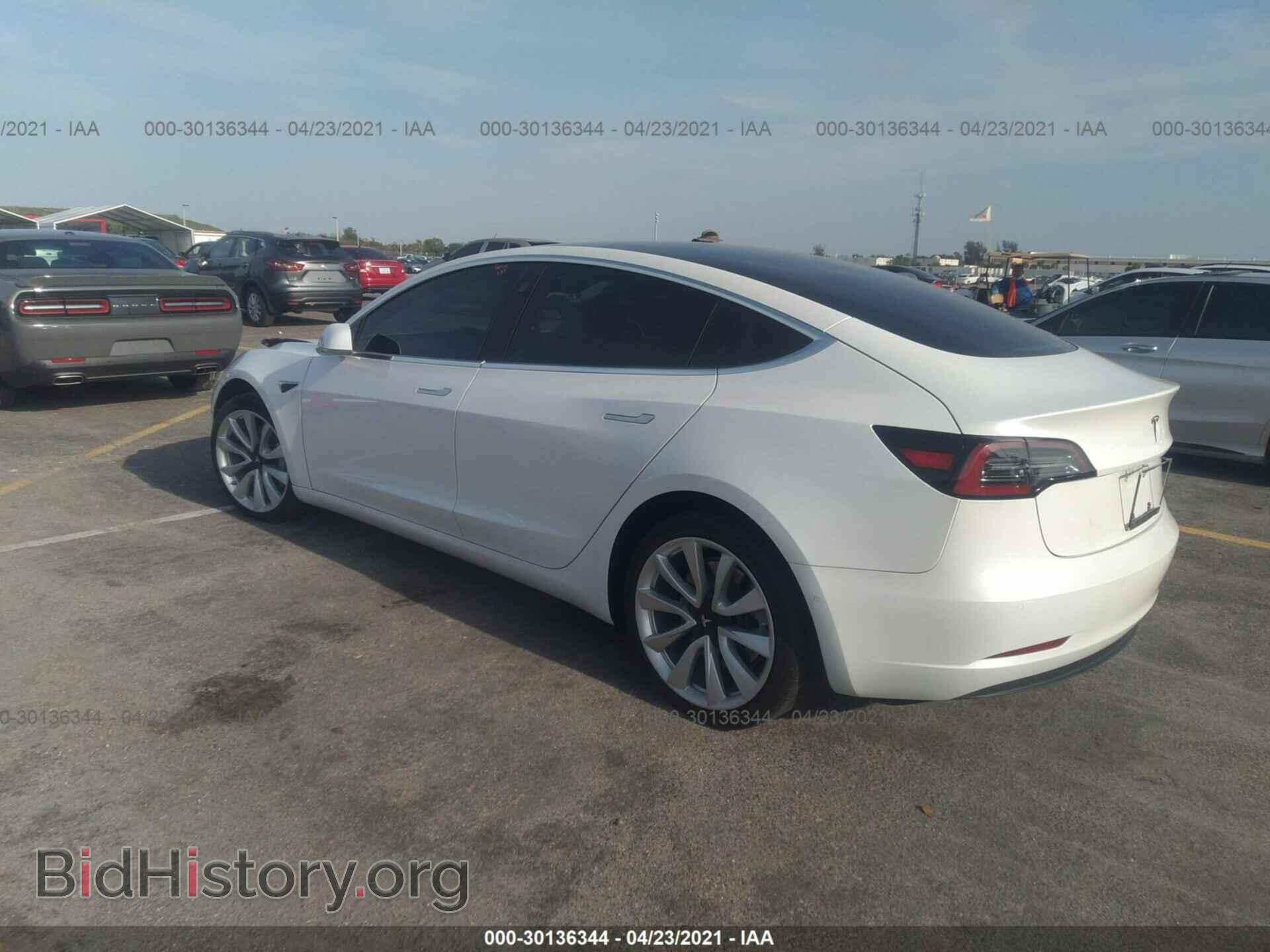 2018 TESLA MODEL 3 - VIN: 5YJ3E1EA8JF164802 - Фото 3