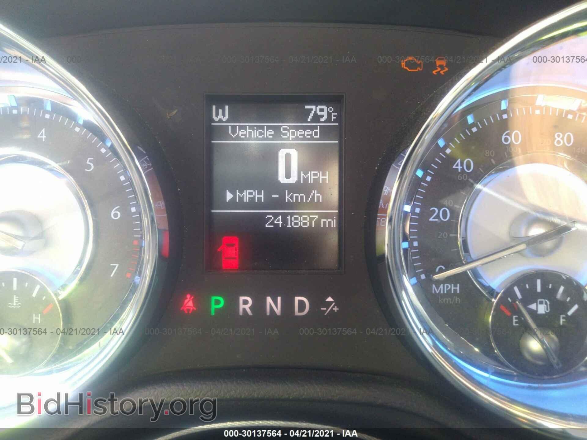 2011 CHRYSLER 300 - VIN: 2C3CA5CG8BH547309 - Фото 7