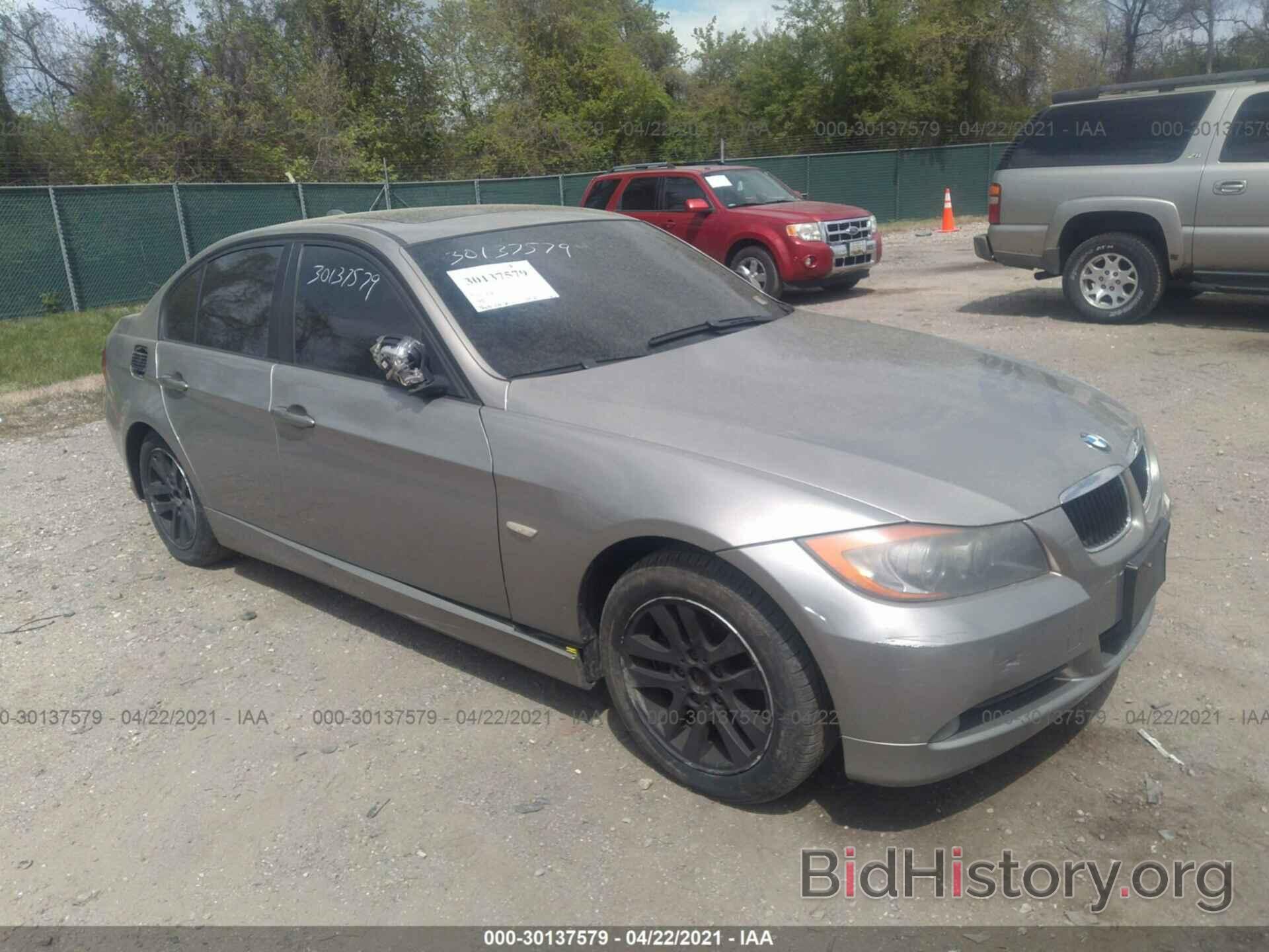 Photo WBAVA33507KX83019 - BMW 3 SERIES 2007