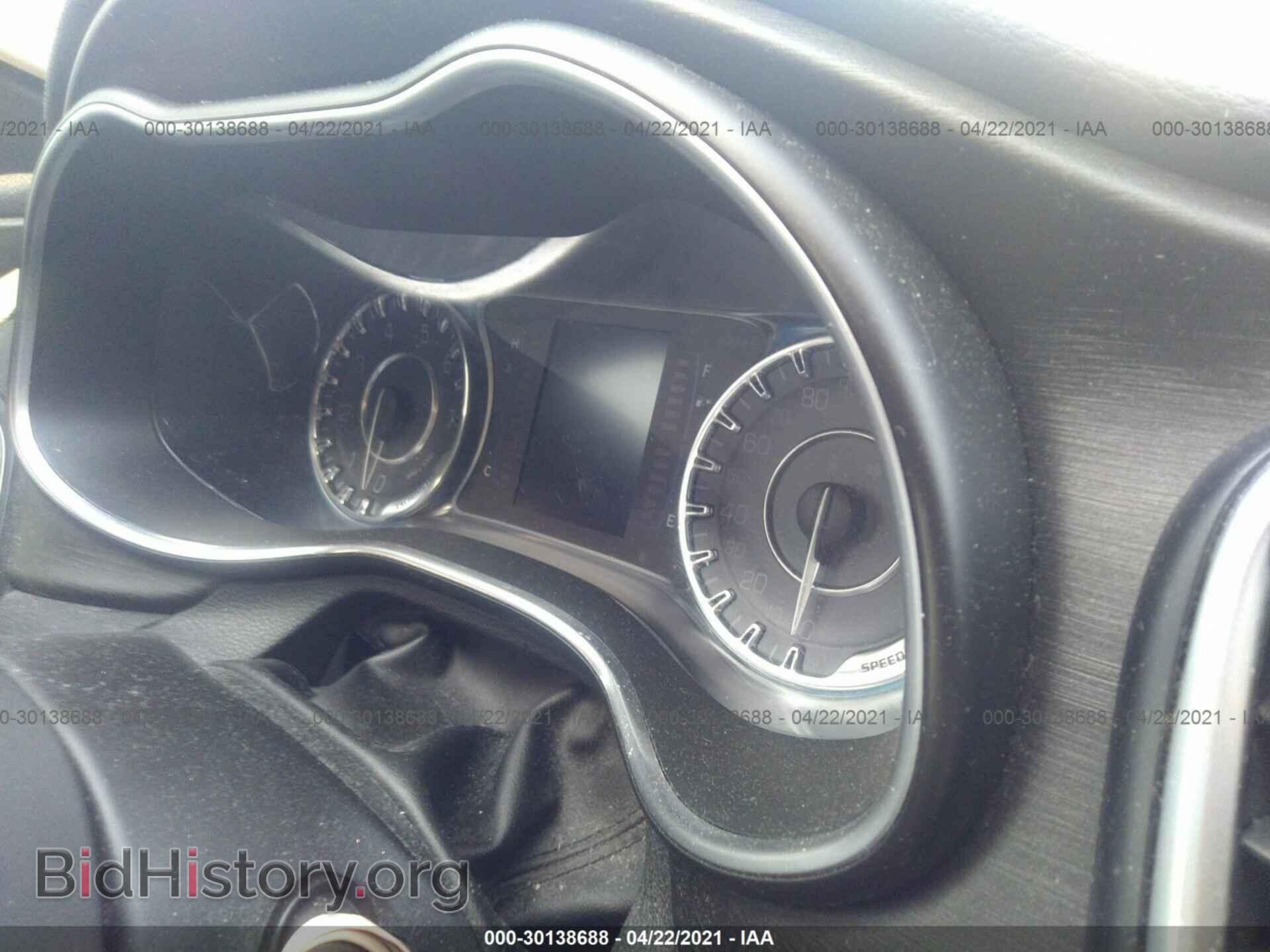 2016 CHRYSLER 200 - VIN: 1C3CCCAB0GN118587 - Photo 7