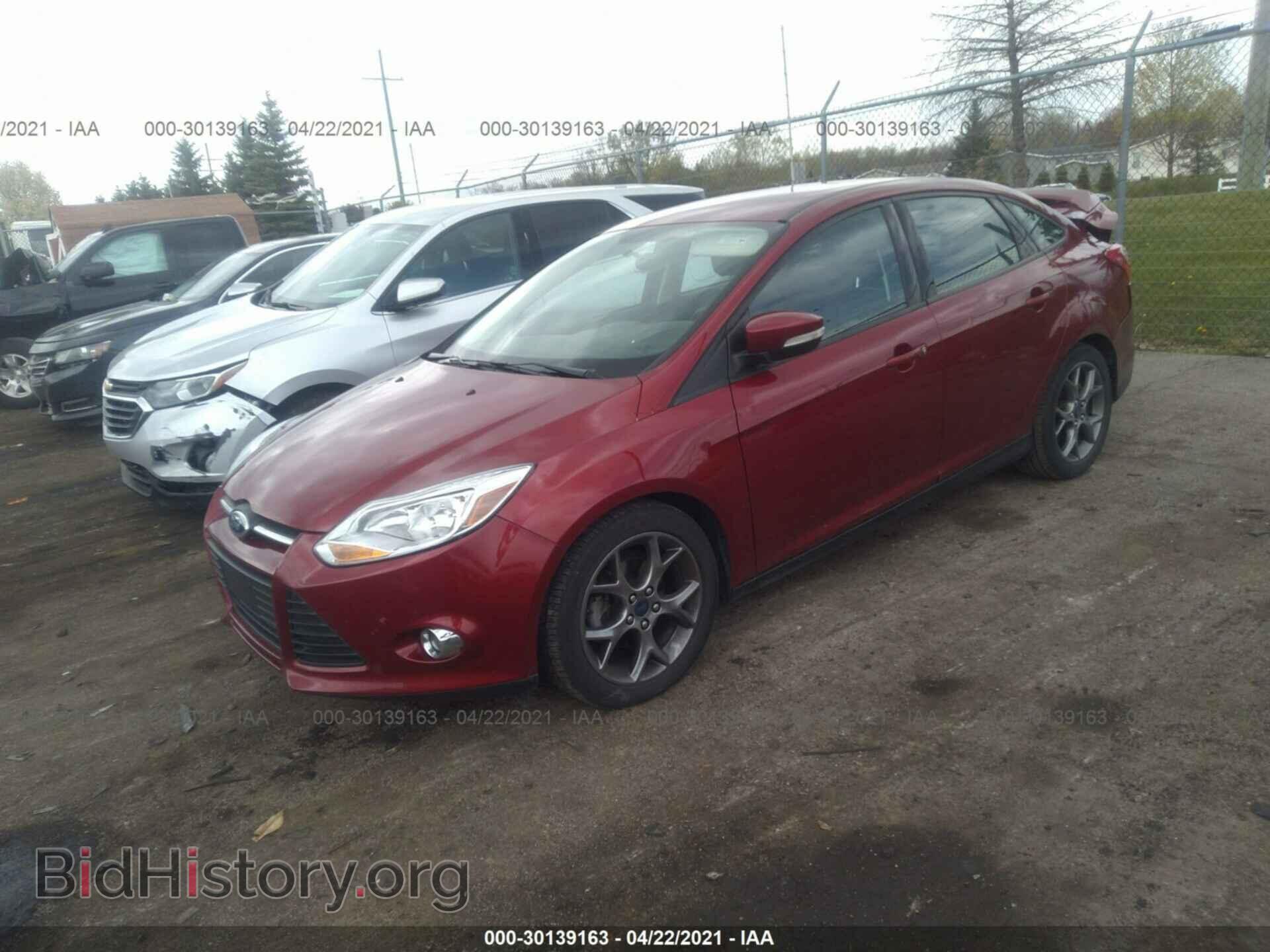 2014 FORD FOCUS - VIN: 1FADP3F2XEL439371 - Фото 2