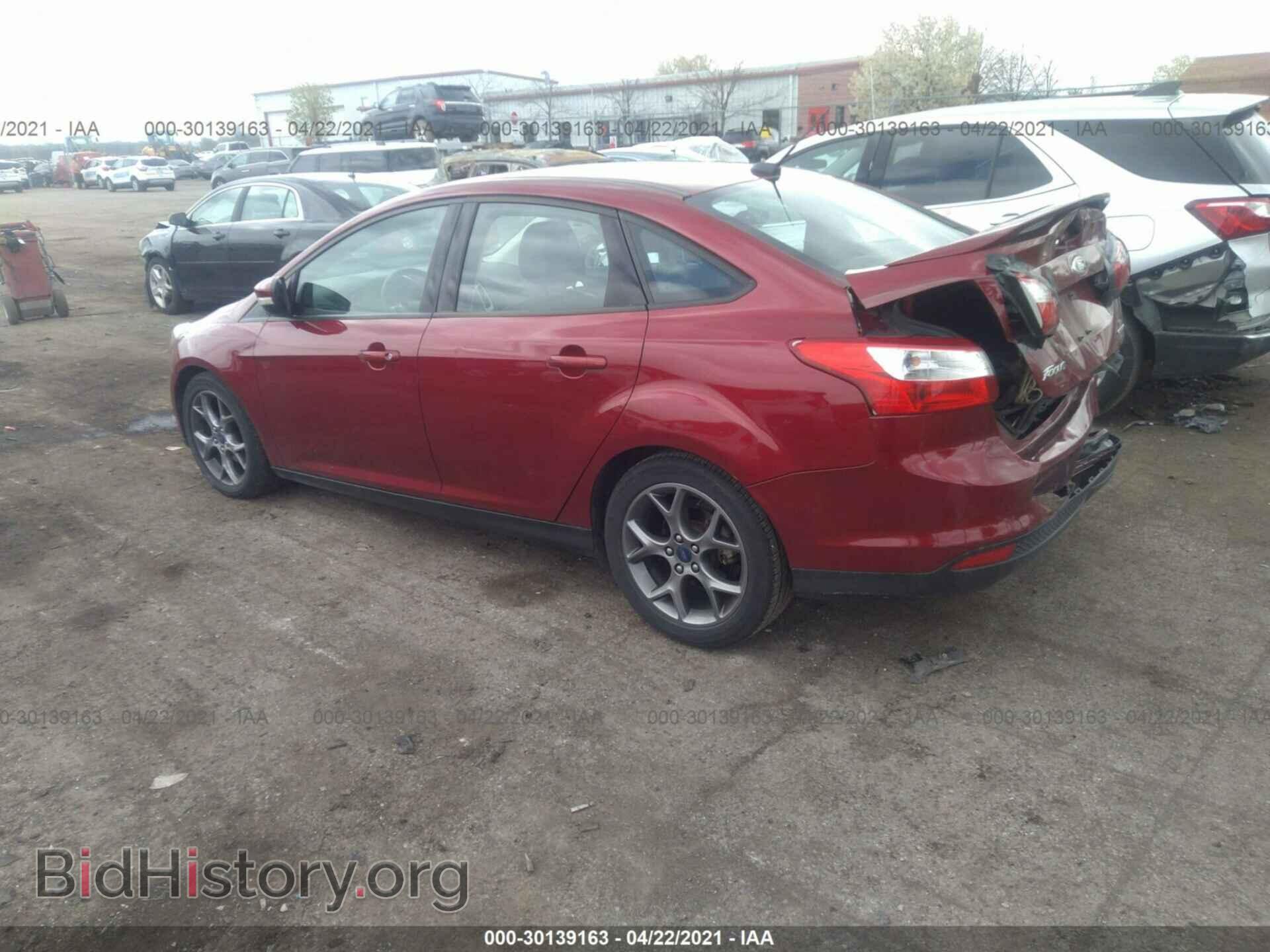 2014 FORD FOCUS - VIN: 1FADP3F2XEL439371 - Фото 3