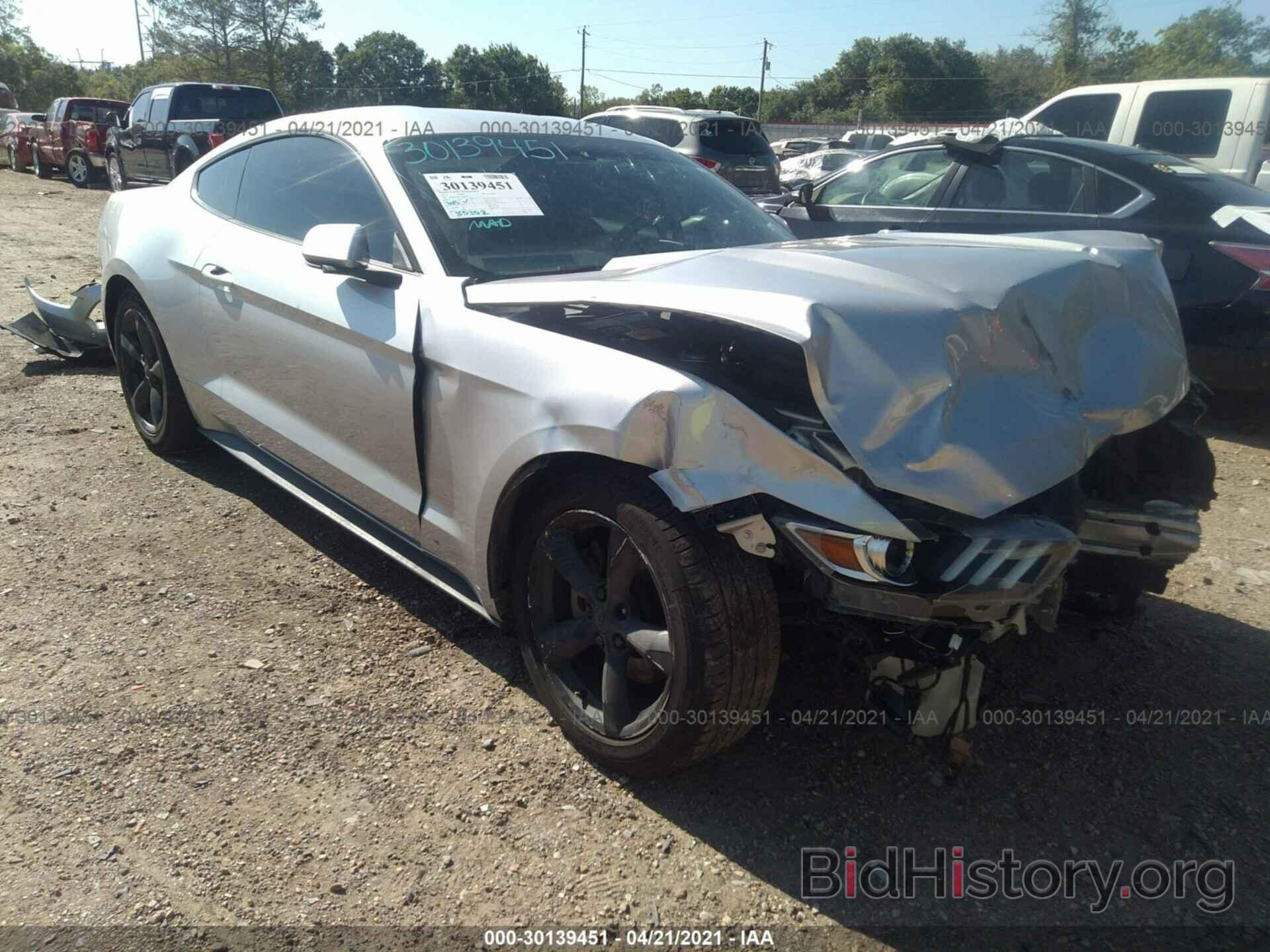 Photo 1FA6P8TH9H5208310 - FORD MUSTANG 2017